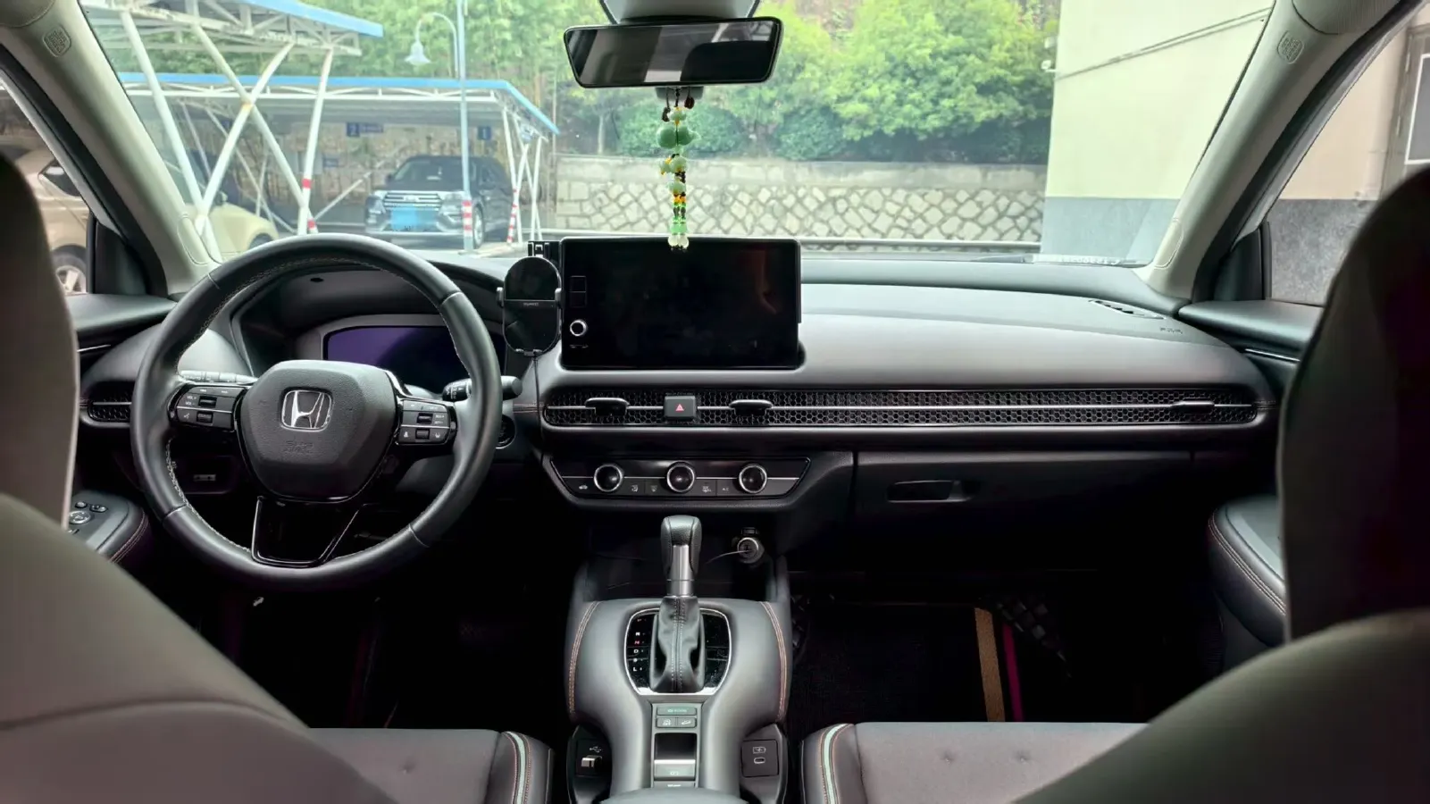 2023 Honda ZR-V 1.5T 182HP L4 CVT,autocango,china used car exporter,china ev exporter,chinese used car exporter,chinese used ev exporter