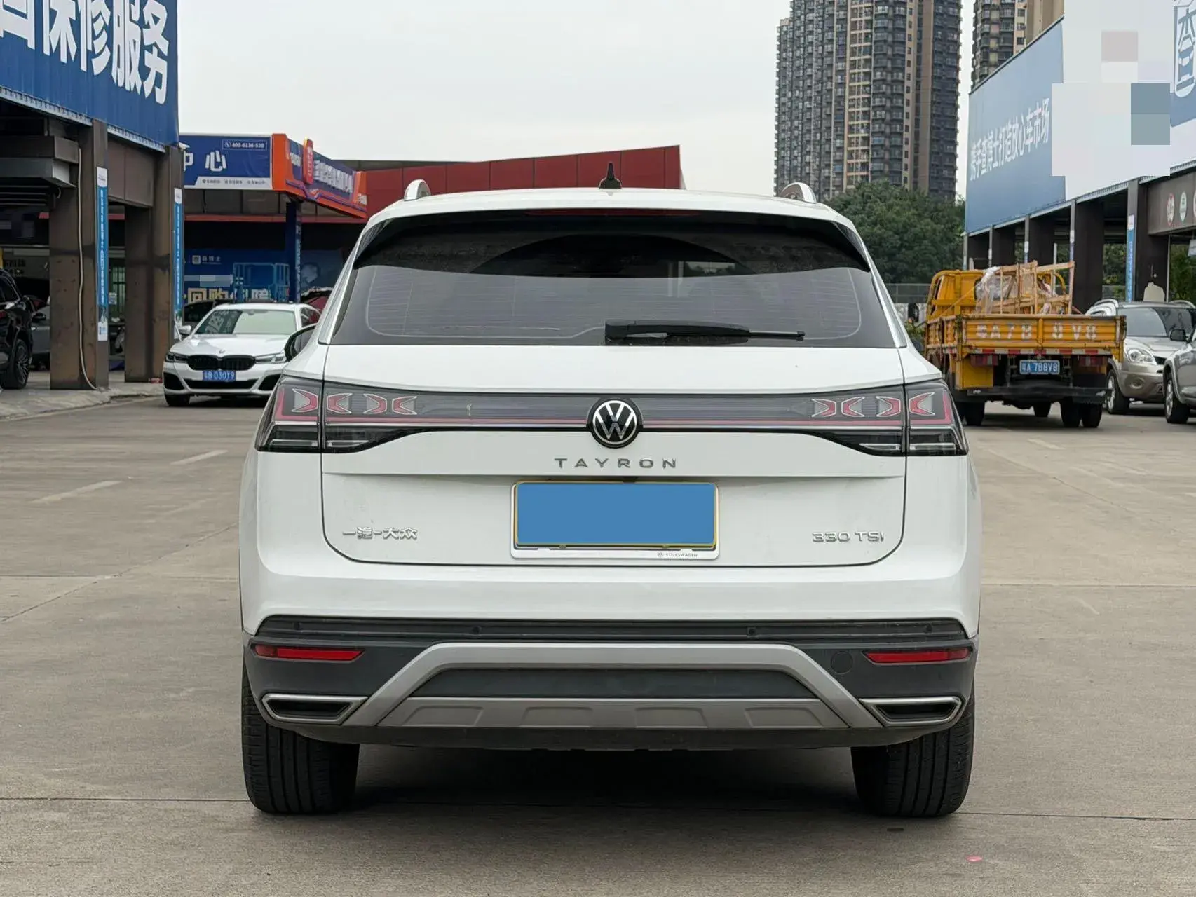 2023 VOLKSWAGEN TAYRON thumbnail 4