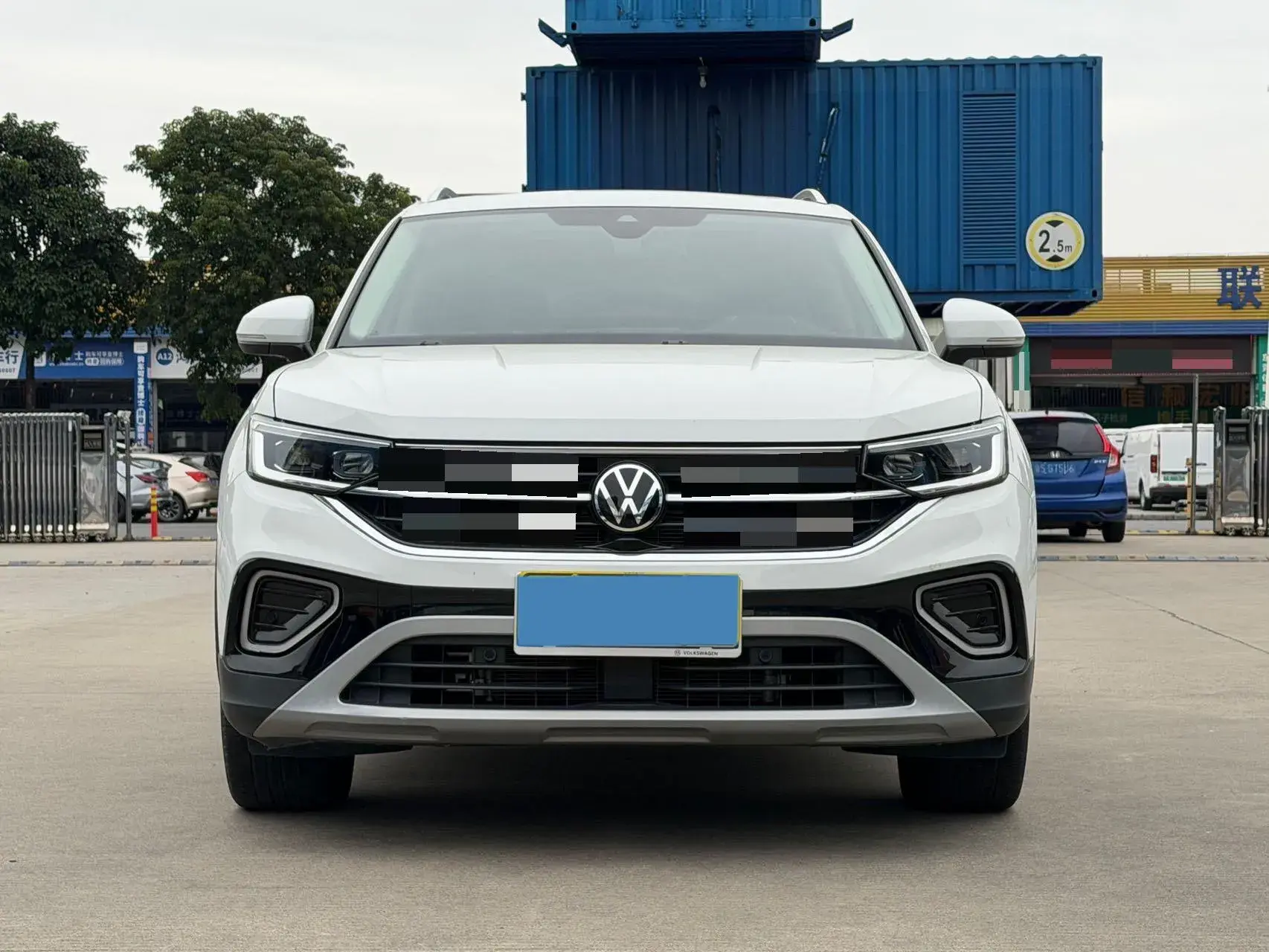 2023 VOLKSWAGEN TAYRON thumbnail 2