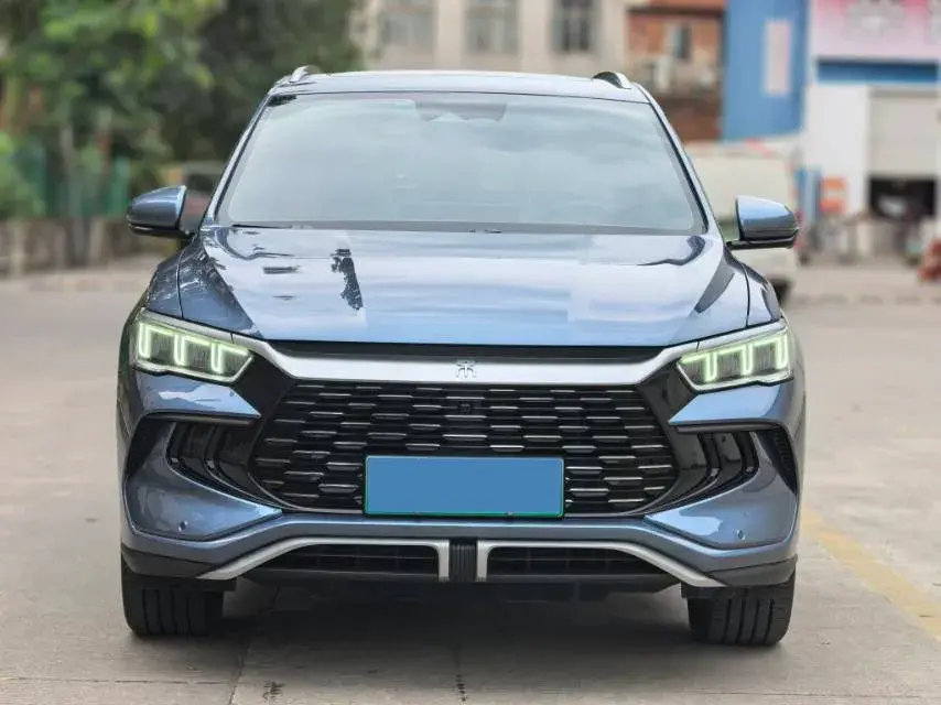 2023 BYD SONG thumbnail 2