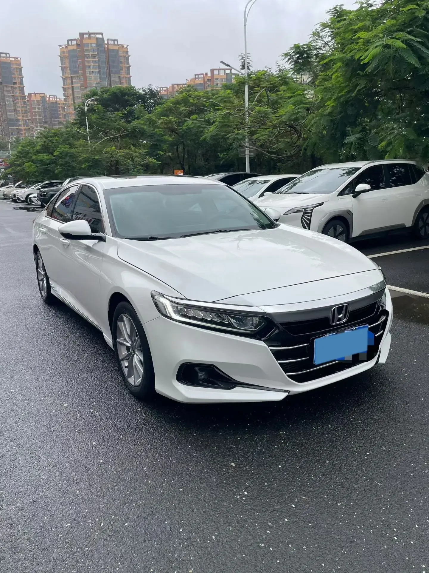 2023 HONDA ACCORD thumbnail 3