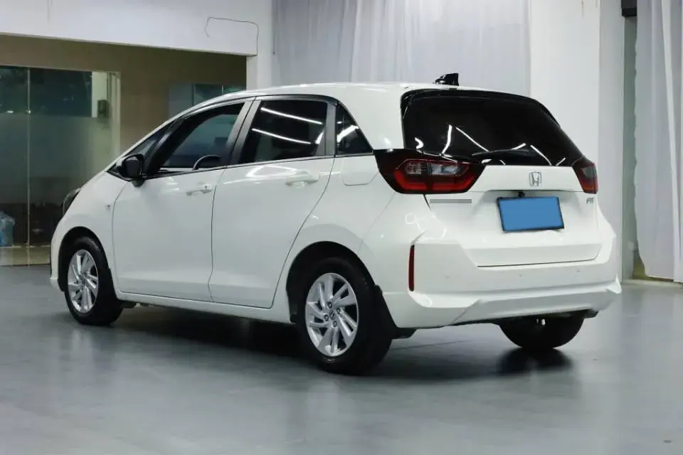 2021 HONDA FIT thumbnail 3