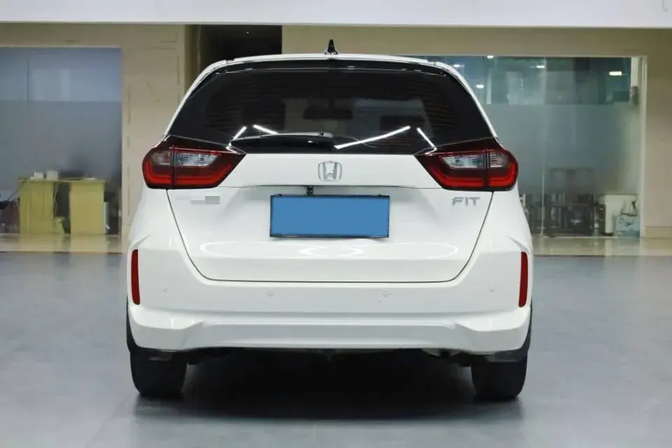 2021 HONDA FIT thumbnail 4