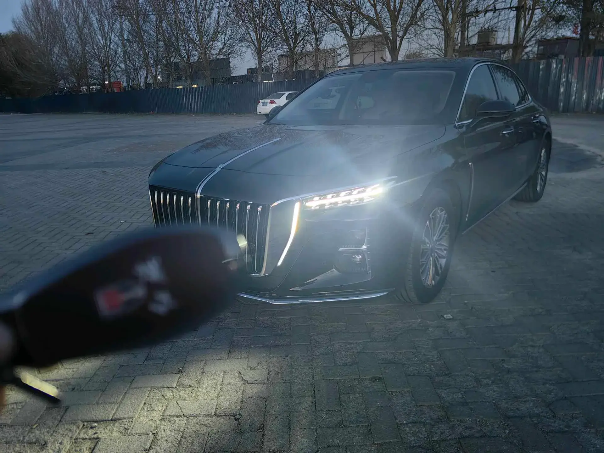 2024 HONGQI H5 view 1