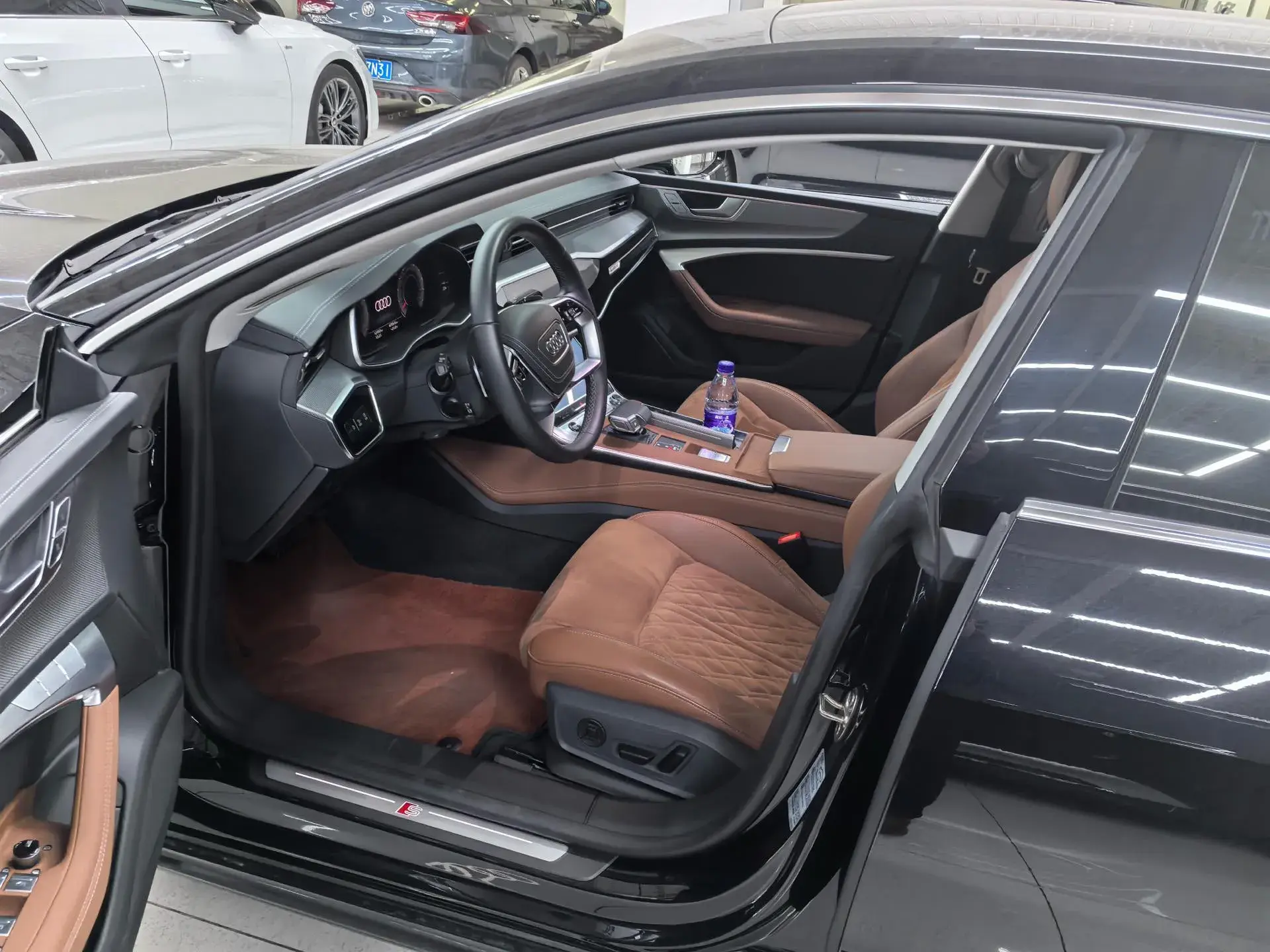 2024 AUDI A7L thumbnail 2