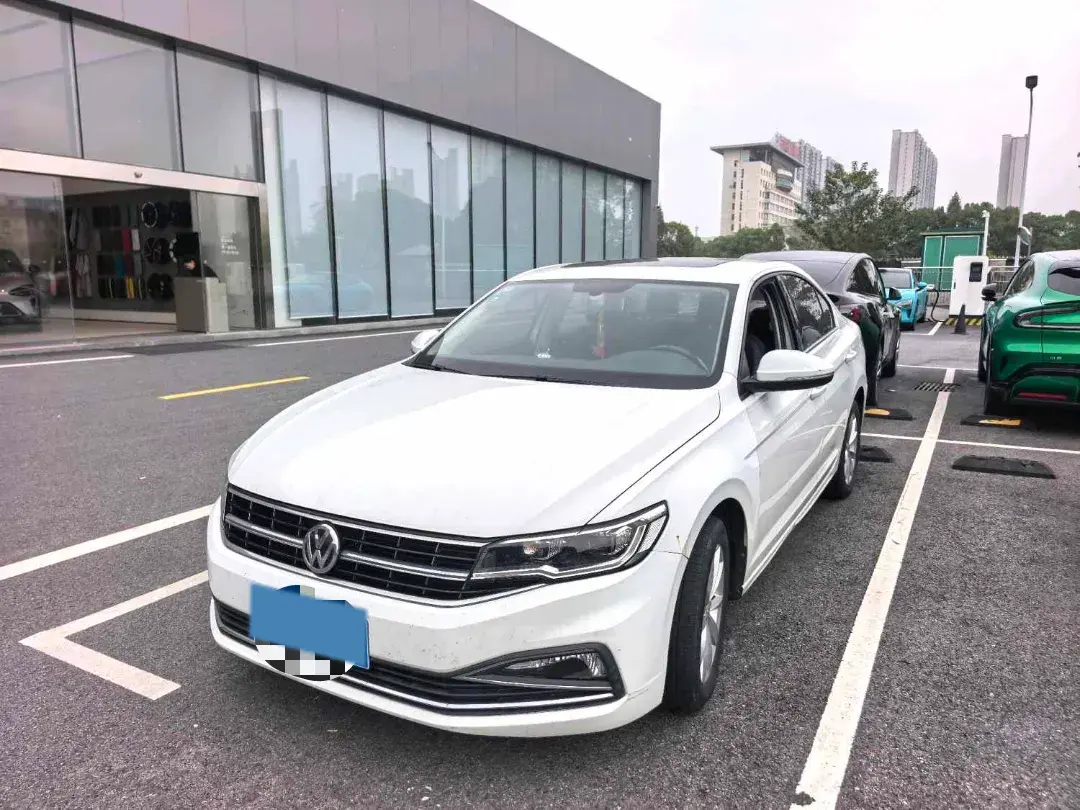 2020 VOLKSWAGEN BORA view 1
