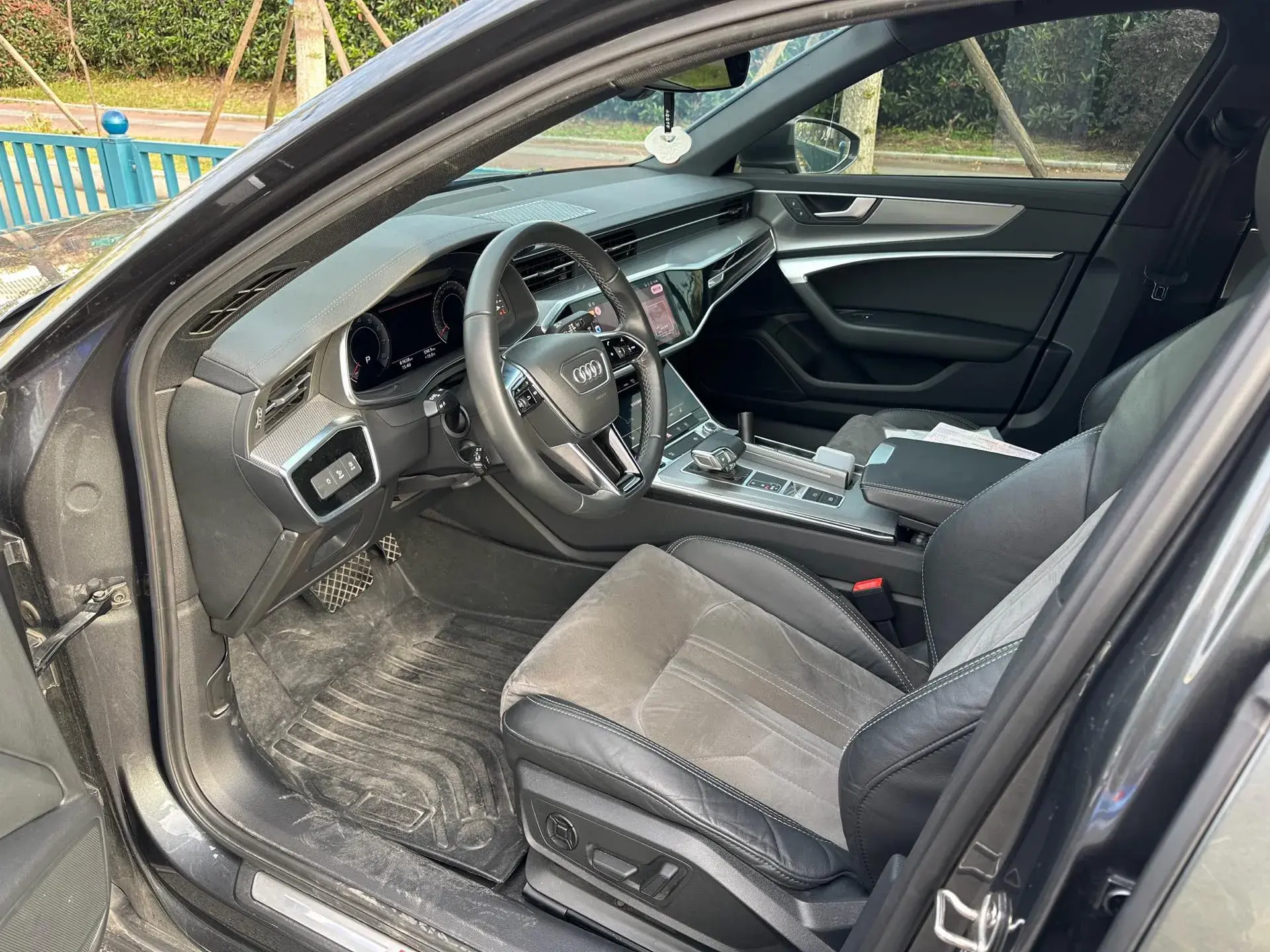 2021 AUDI A6L thumbnail 3