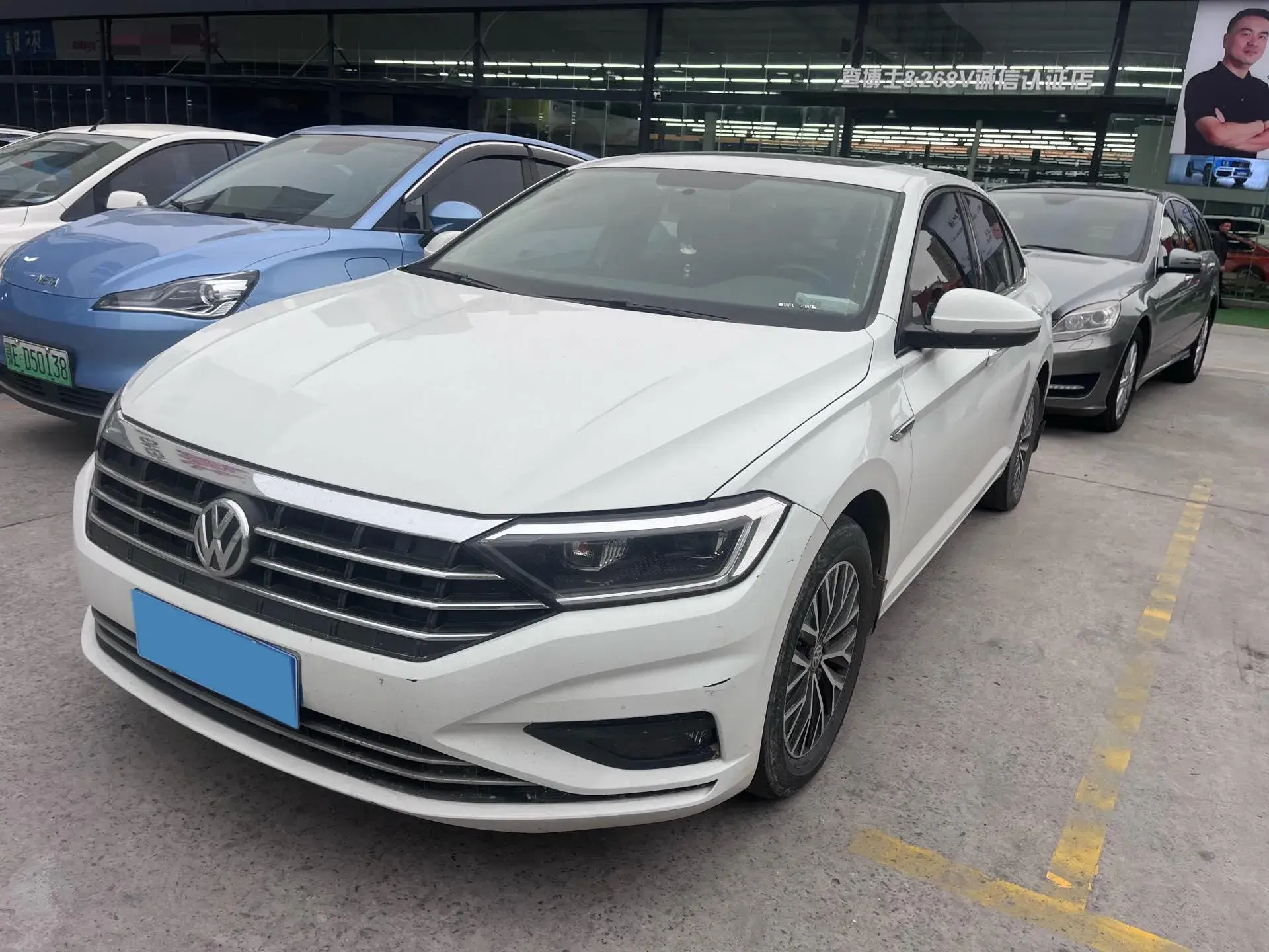 2020 VOLKSWAGEN SAGITAR view 1