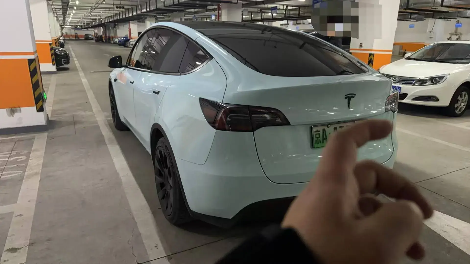 2021 TESLA MODEL thumbnail 4