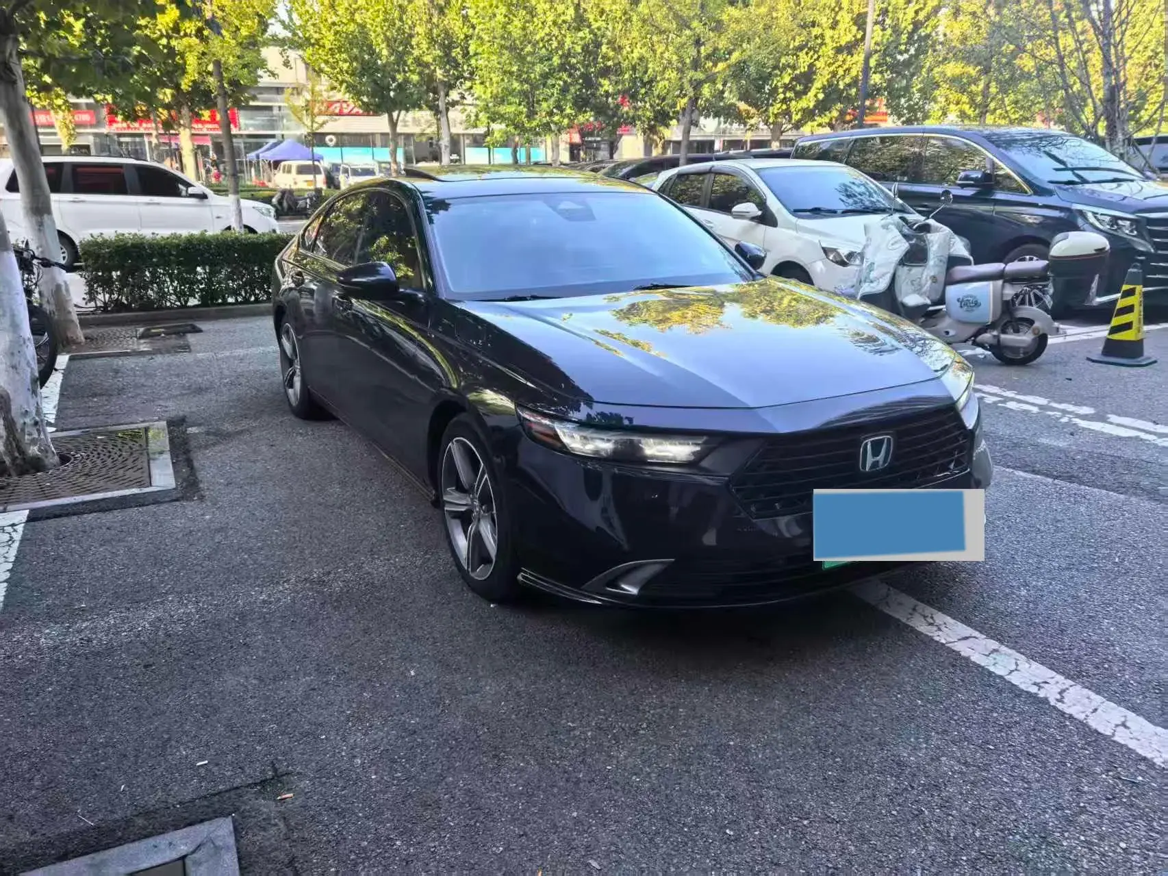 2023 HONDA ACCORD thumbnail 2