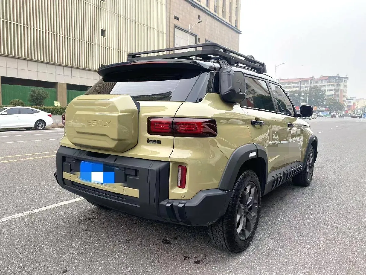 2025 Geely Cowboy 1.5T 181HP L4 7DCT,autocango,china used car exporter,china ev exporter,chinese used car exporter,chinese used ev exporter