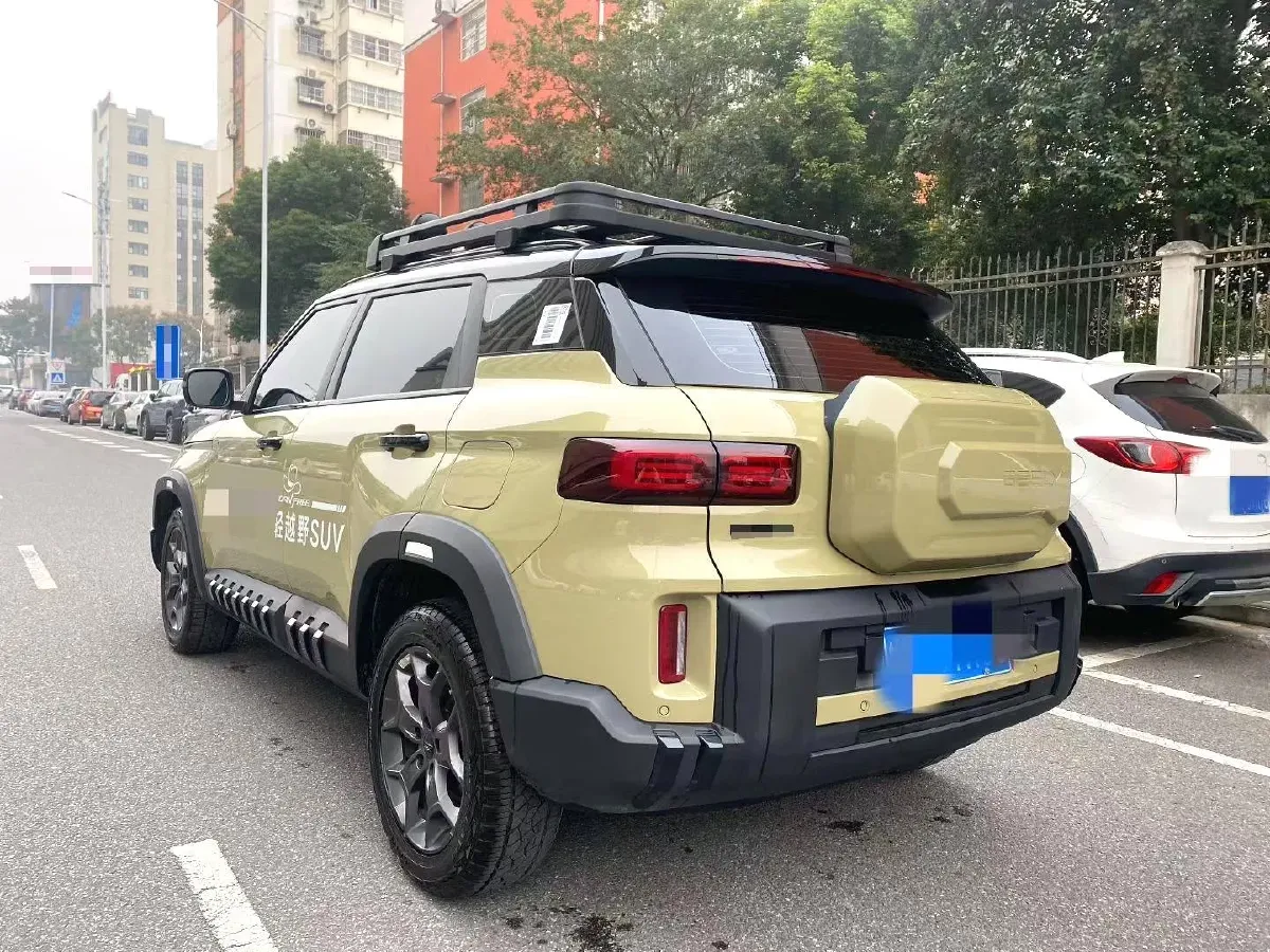 2025 Geely Cowboy 1.5T 181HP L4 7DCT,autocango,china used car exporter,china ev exporter,chinese used car exporter,chinese used ev exporter