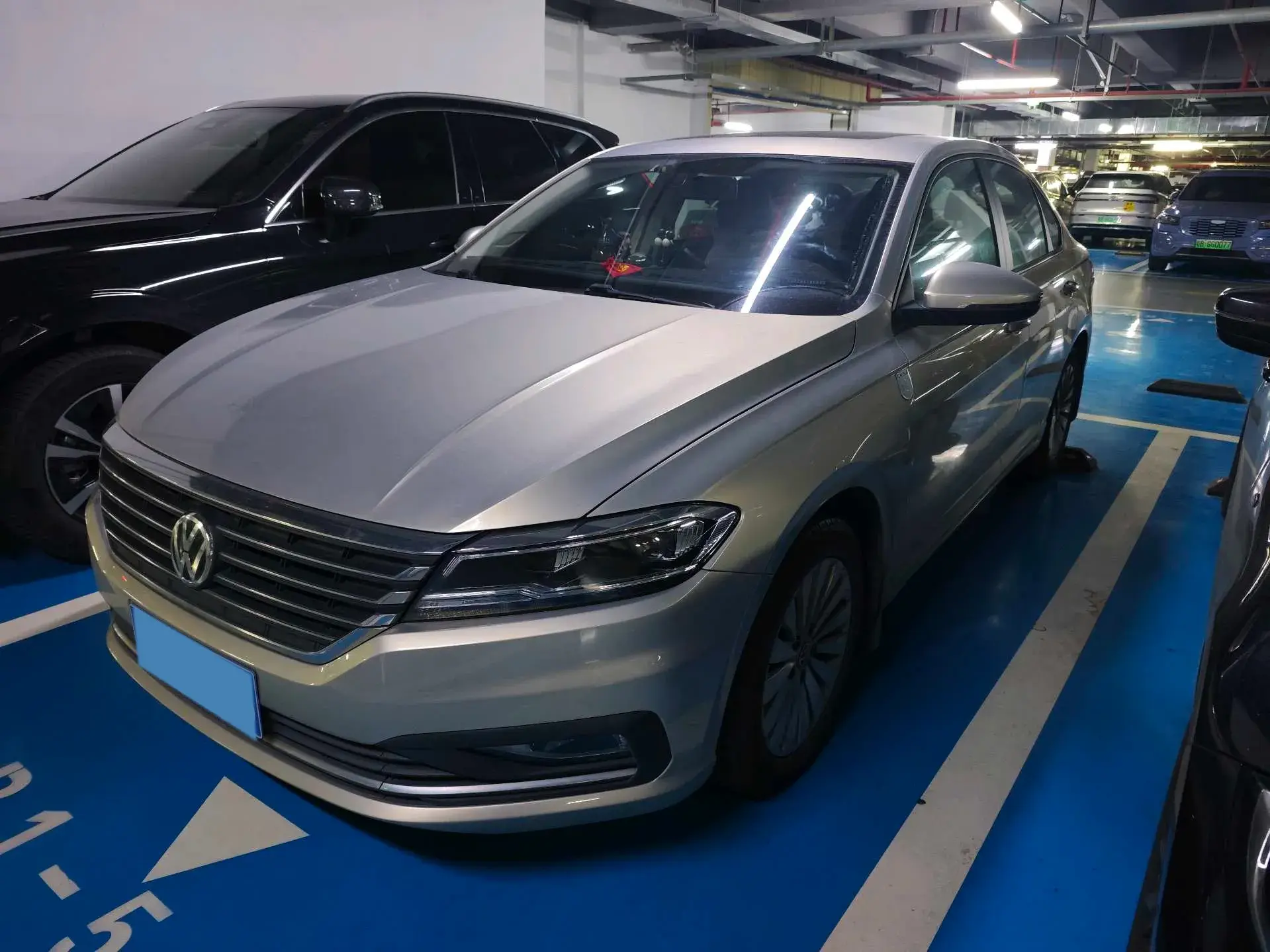 2018 VOLKSWAGEN LAVIDA view 1