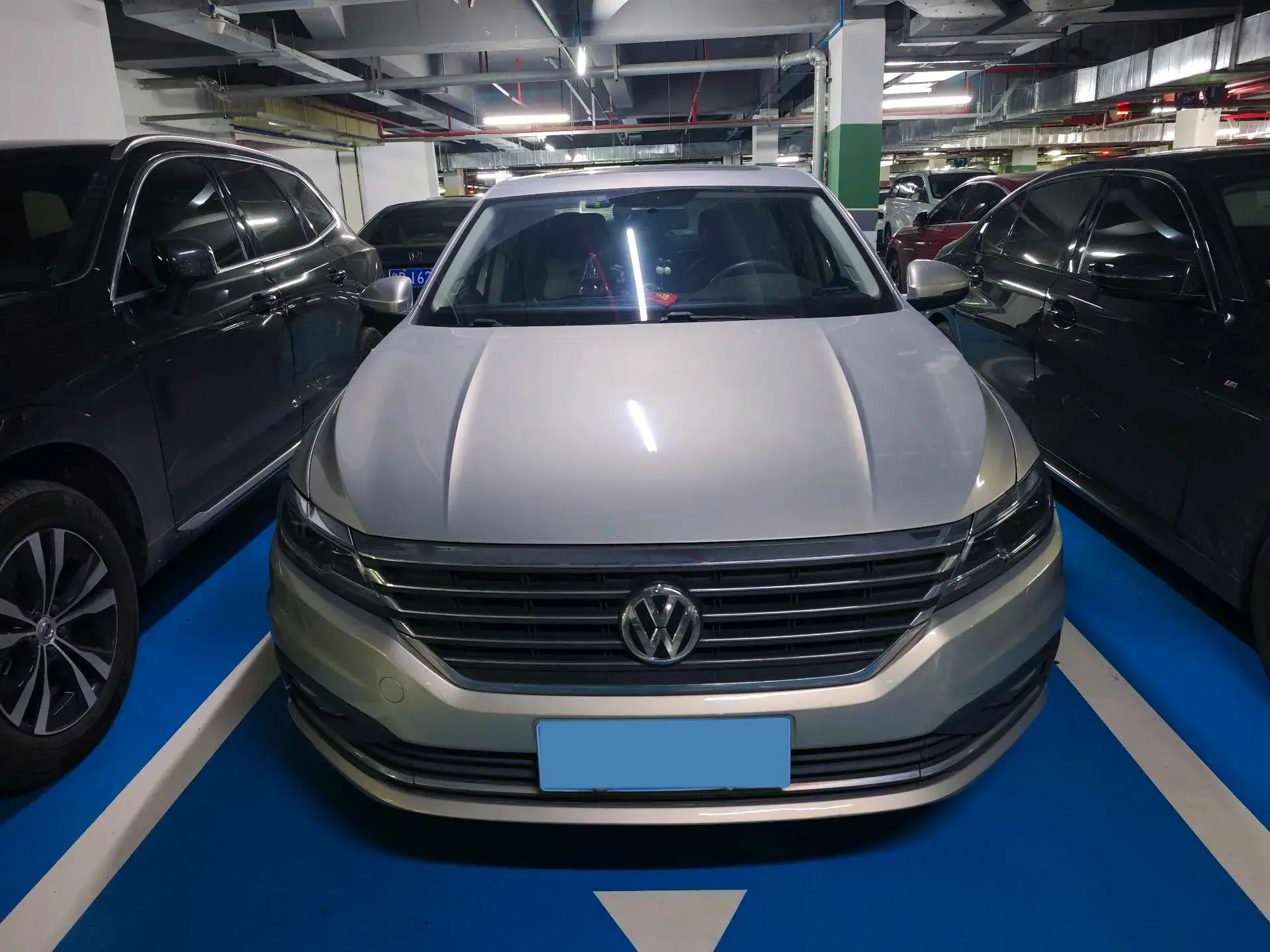 2018 VOLKSWAGEN LAVIDA thumbnail 2