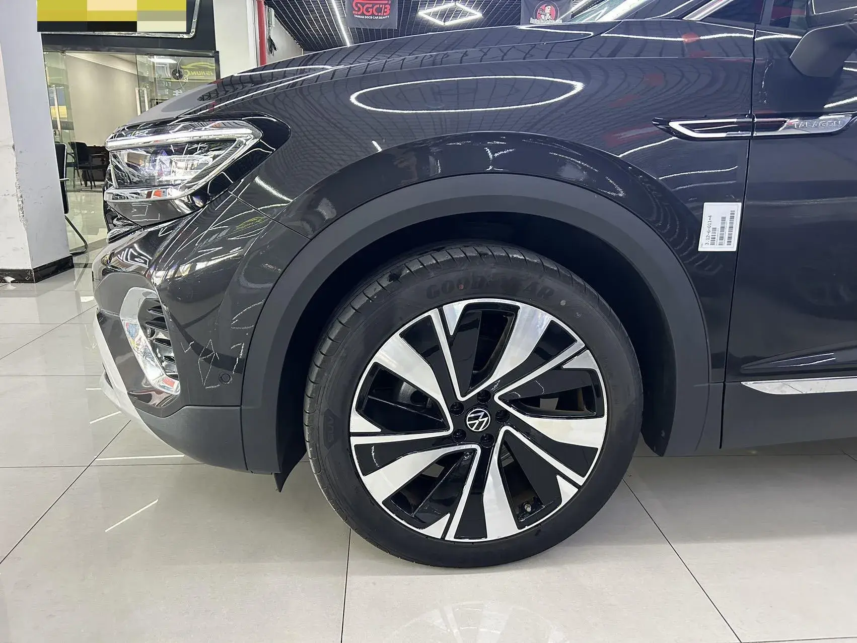 2023 VOLKSWAGEN TALAGON thumbnail 3