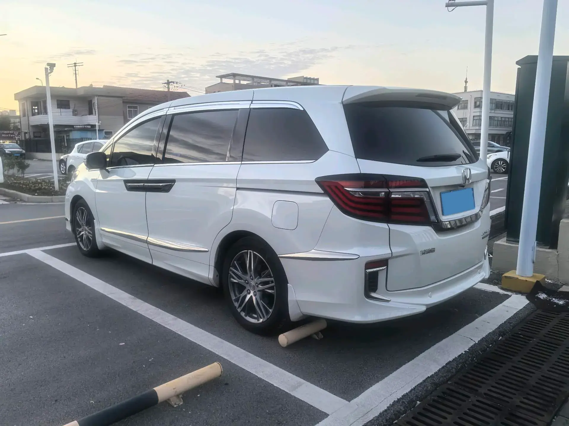 2019 HONDA ELYSIOIN thumbnail 3