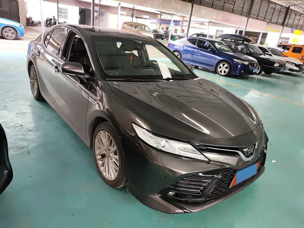 2018 TOYOTA CAMRY thumbnail 2