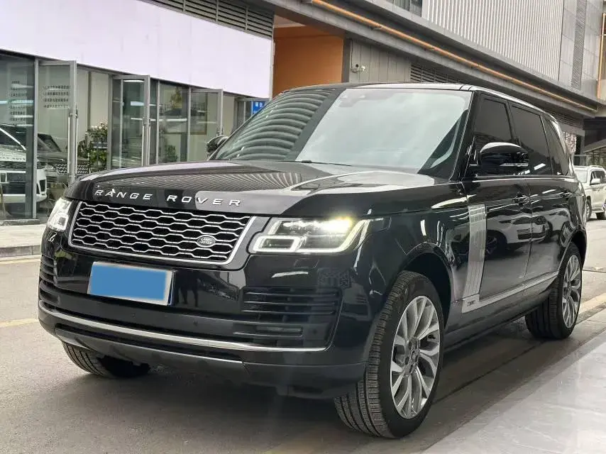 2020 LAND ROVER view 1