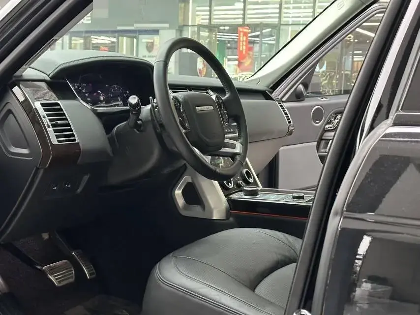 2020 LAND ROVER thumbnail 2