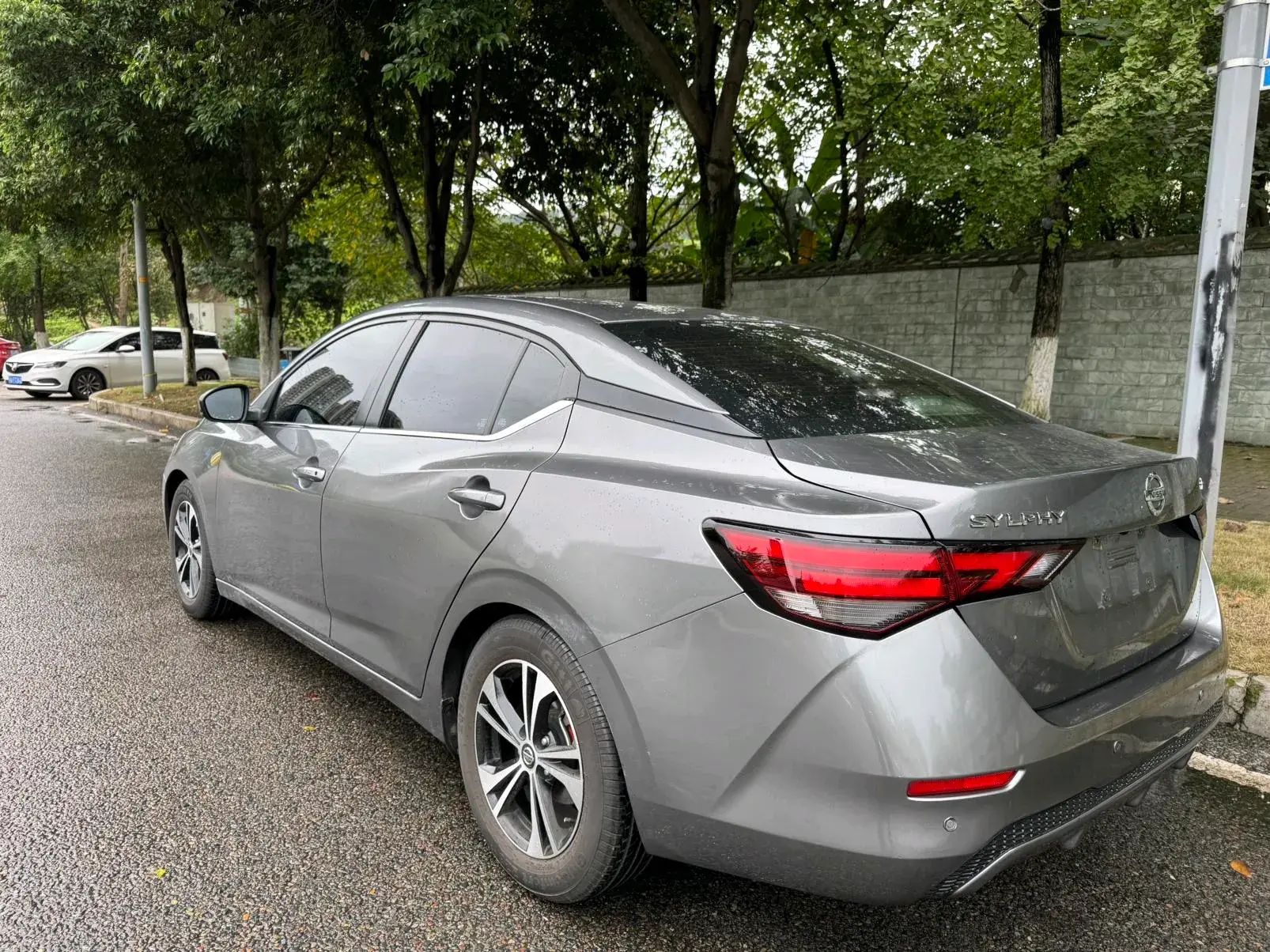 2020 NISSAN SYLPHY thumbnail 4