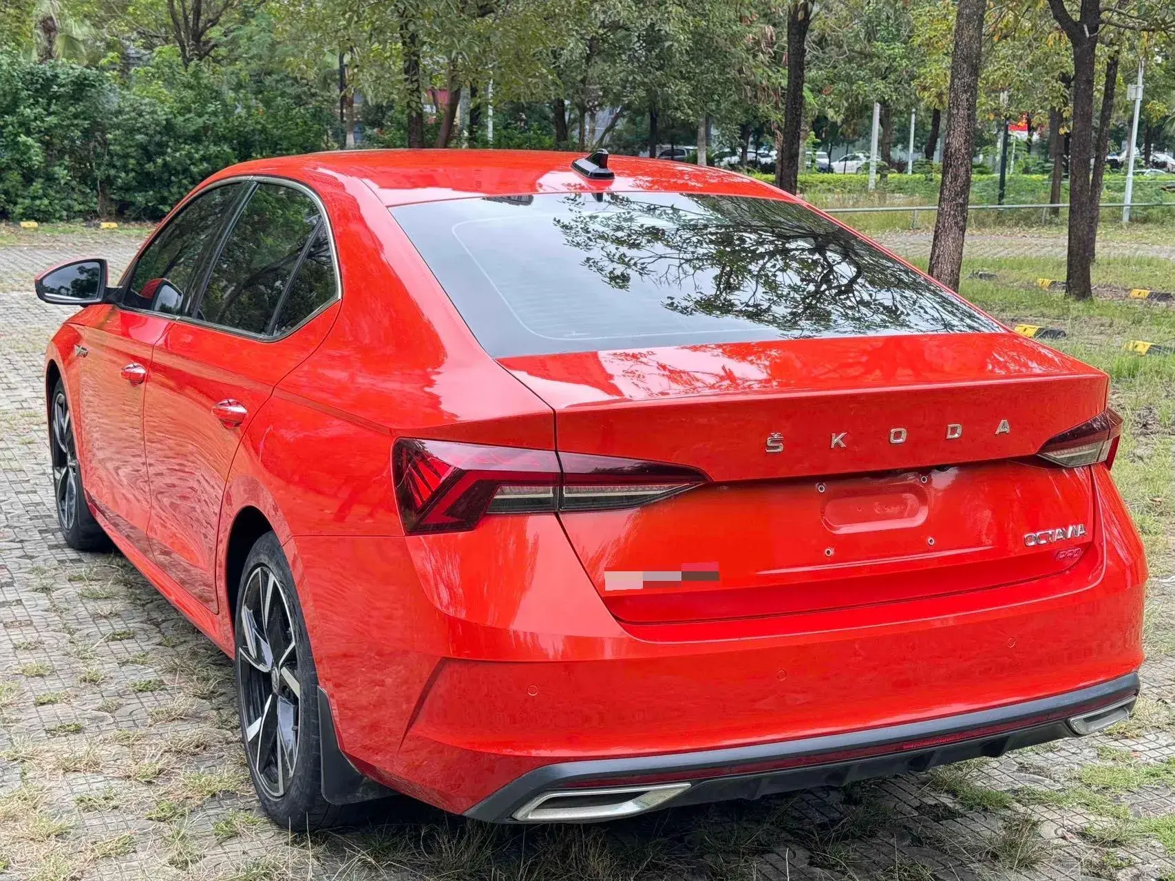 2021 SKODA OCTAVIA thumbnail 4