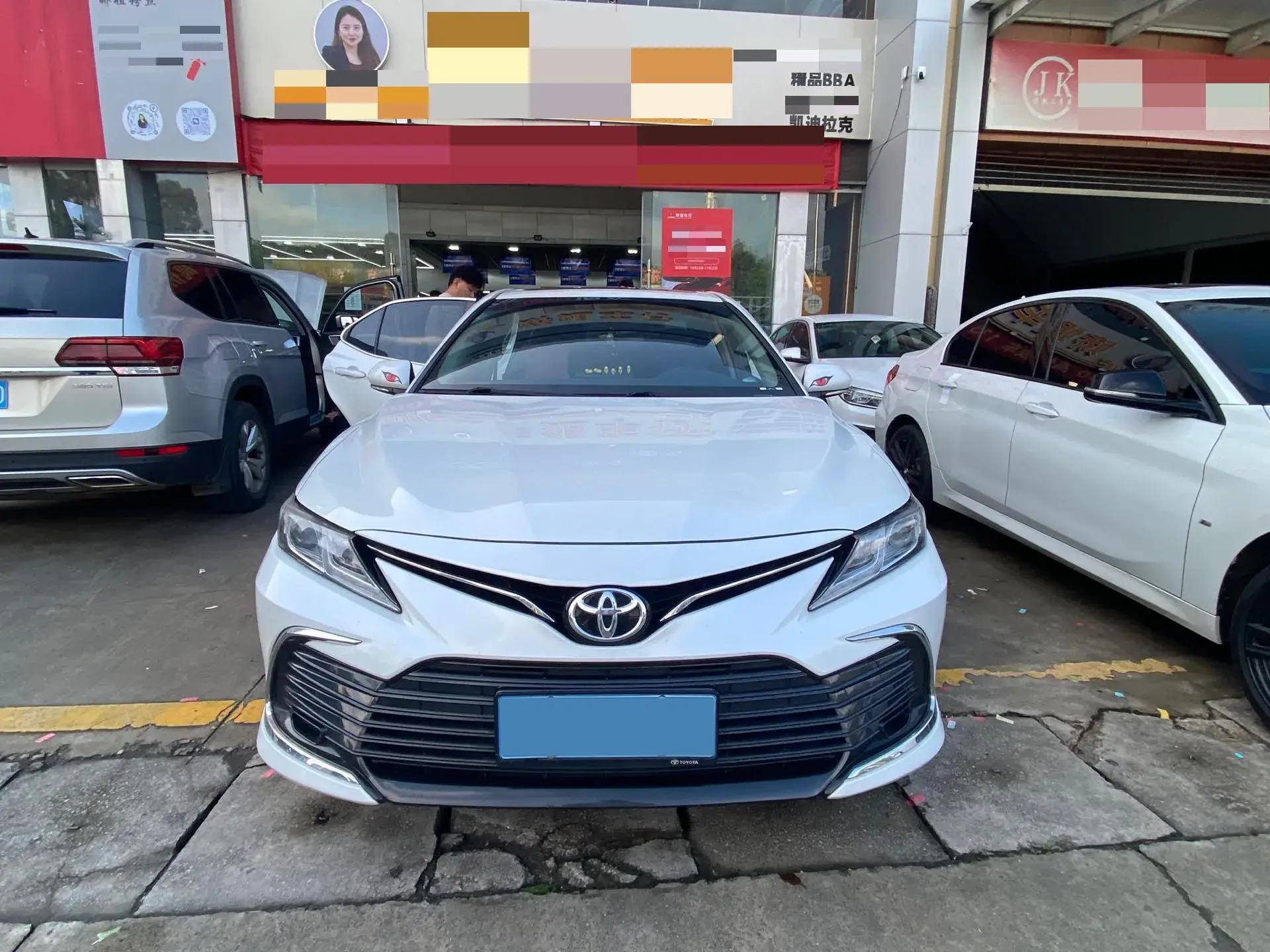 2021 TOYOTA CAMRY thumbnail 3
