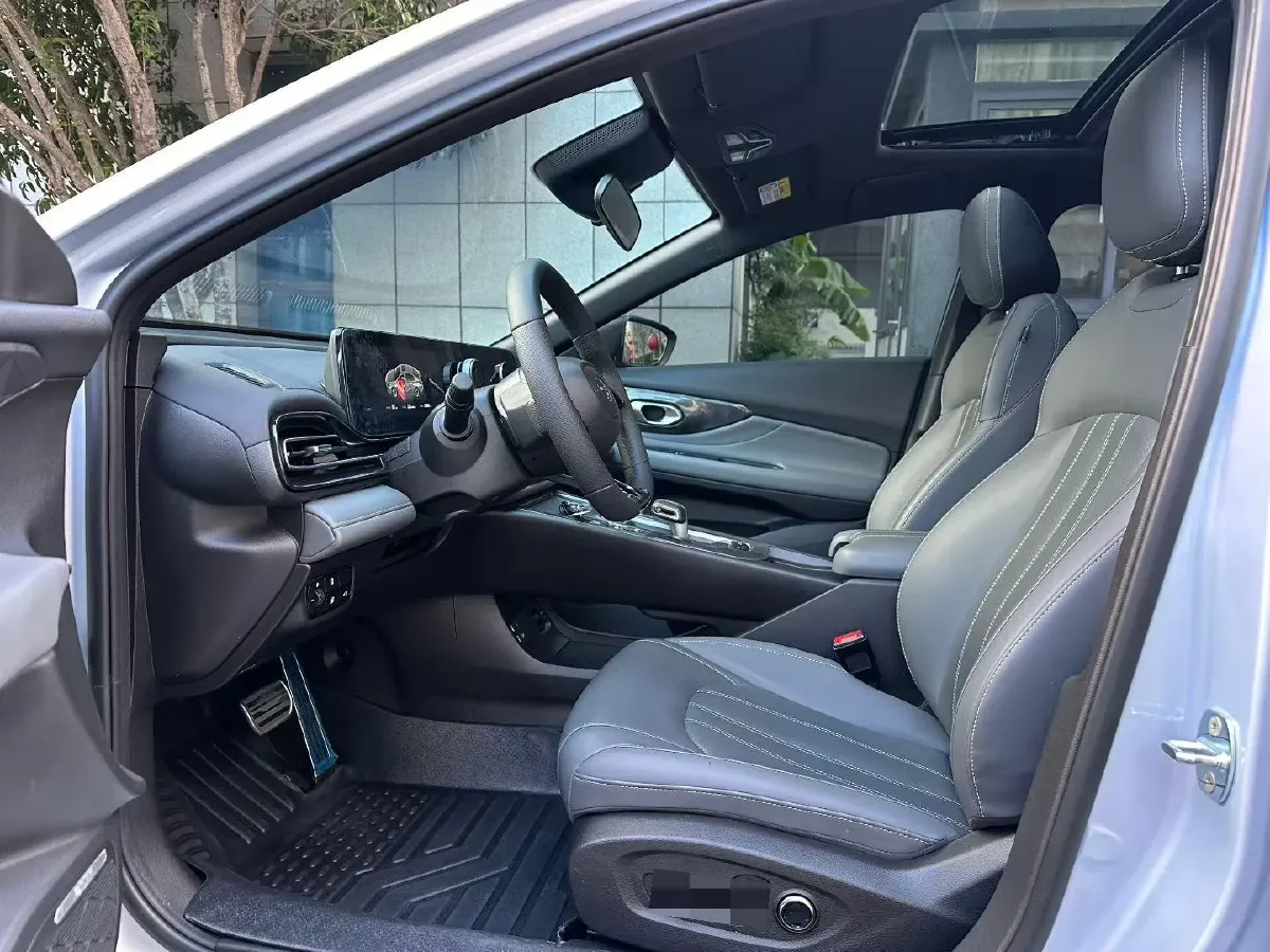 2024 GAC Trumpchi Empow 1.5T 177HP L4 7DCT,autocango,china used car exporter,china ev exporter,chinese used car exporter,chinese used ev exporter