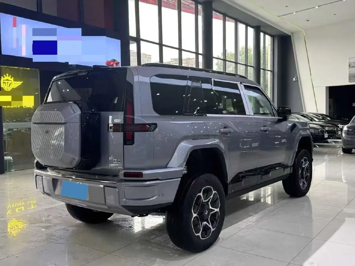 2025 M Hero WarriorM817 1.5T 197HP L4 2DHT PHEV,autocango,china used car exporter,china ev exporter,chinese used car exporter,chinese used ev exporter