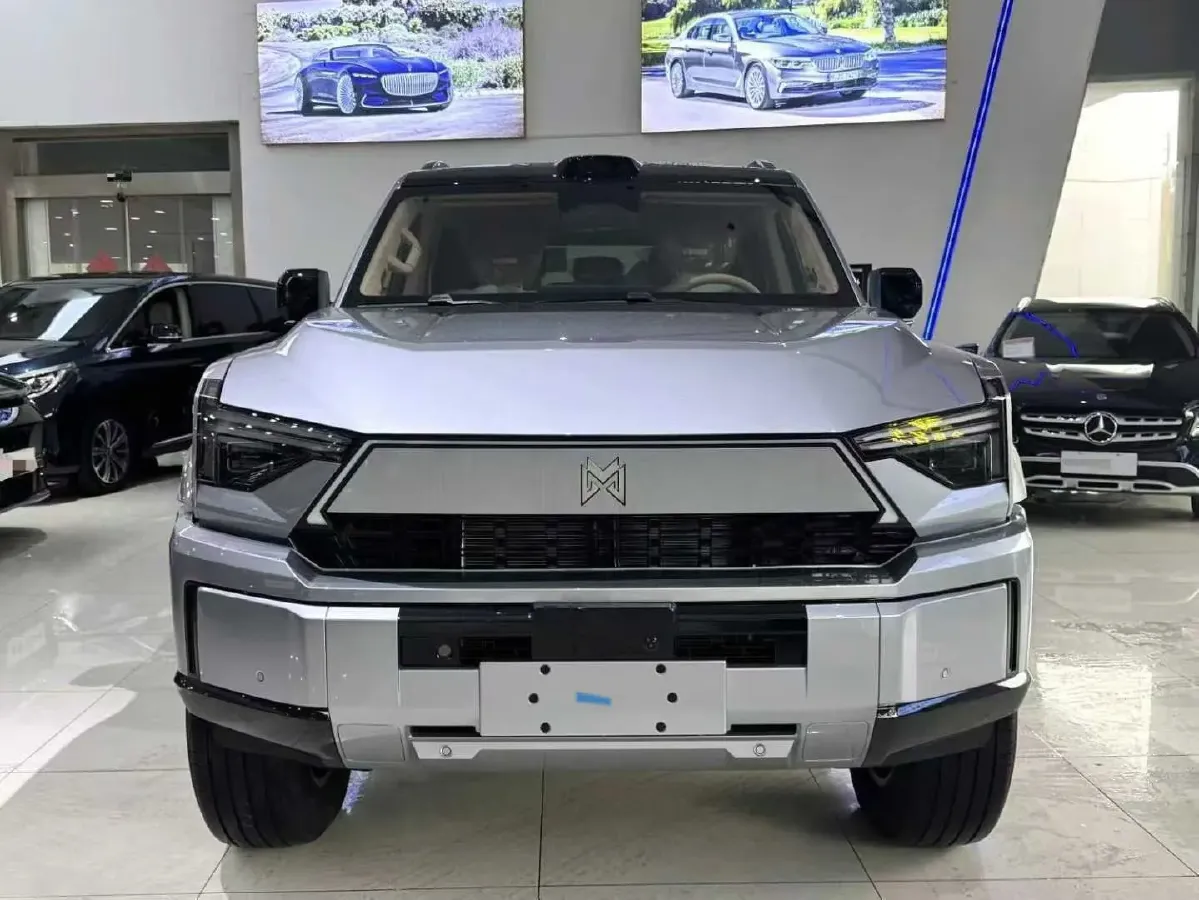 2025 M Hero WarriorM817 1.5T 197HP L4 2DHT PHEV,autocango,china used car exporter,china ev exporter,chinese used car exporter,chinese used ev exporter