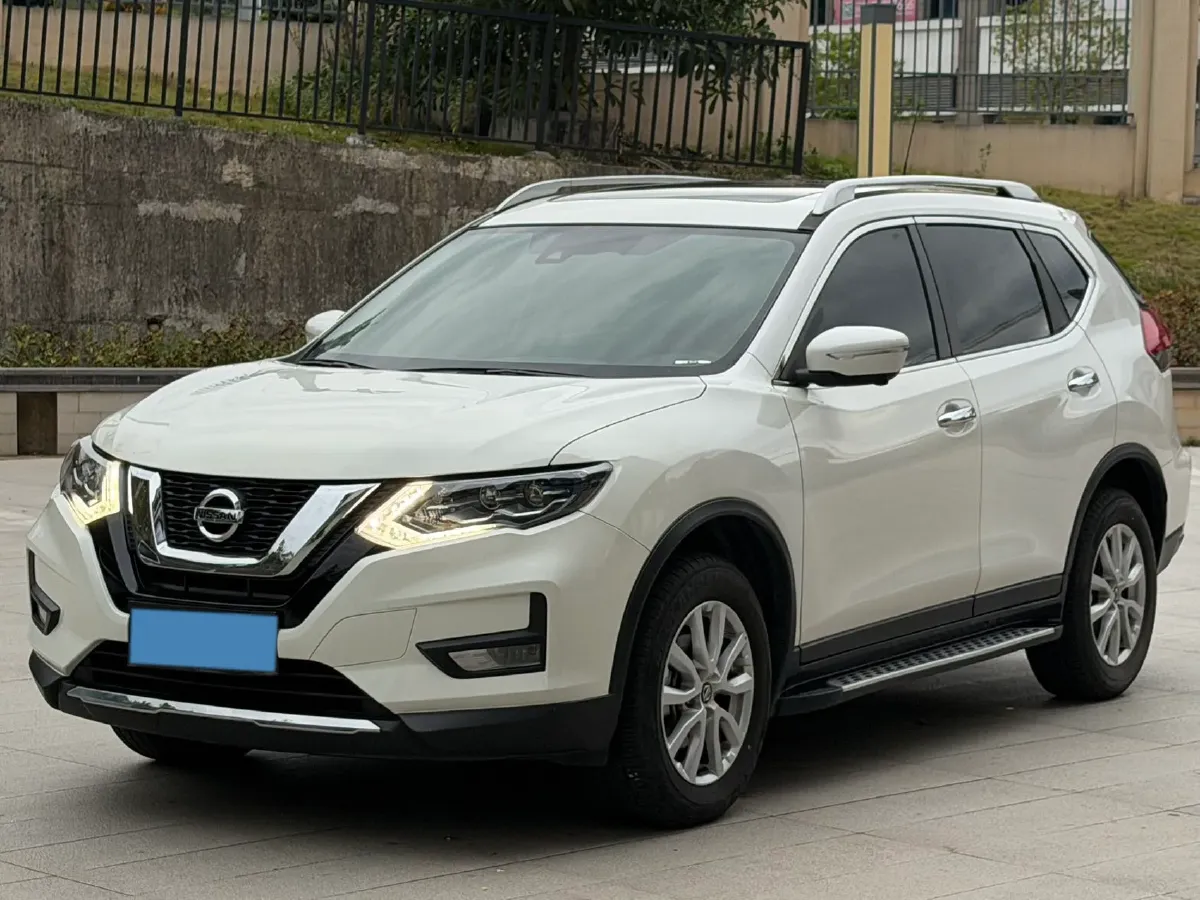 2023 Nissan X-Trail 2.0L 151HP L4 CVT,autocango,china used car exporter,china ev exporter,chinese used car exporter,chinese used ev exporter