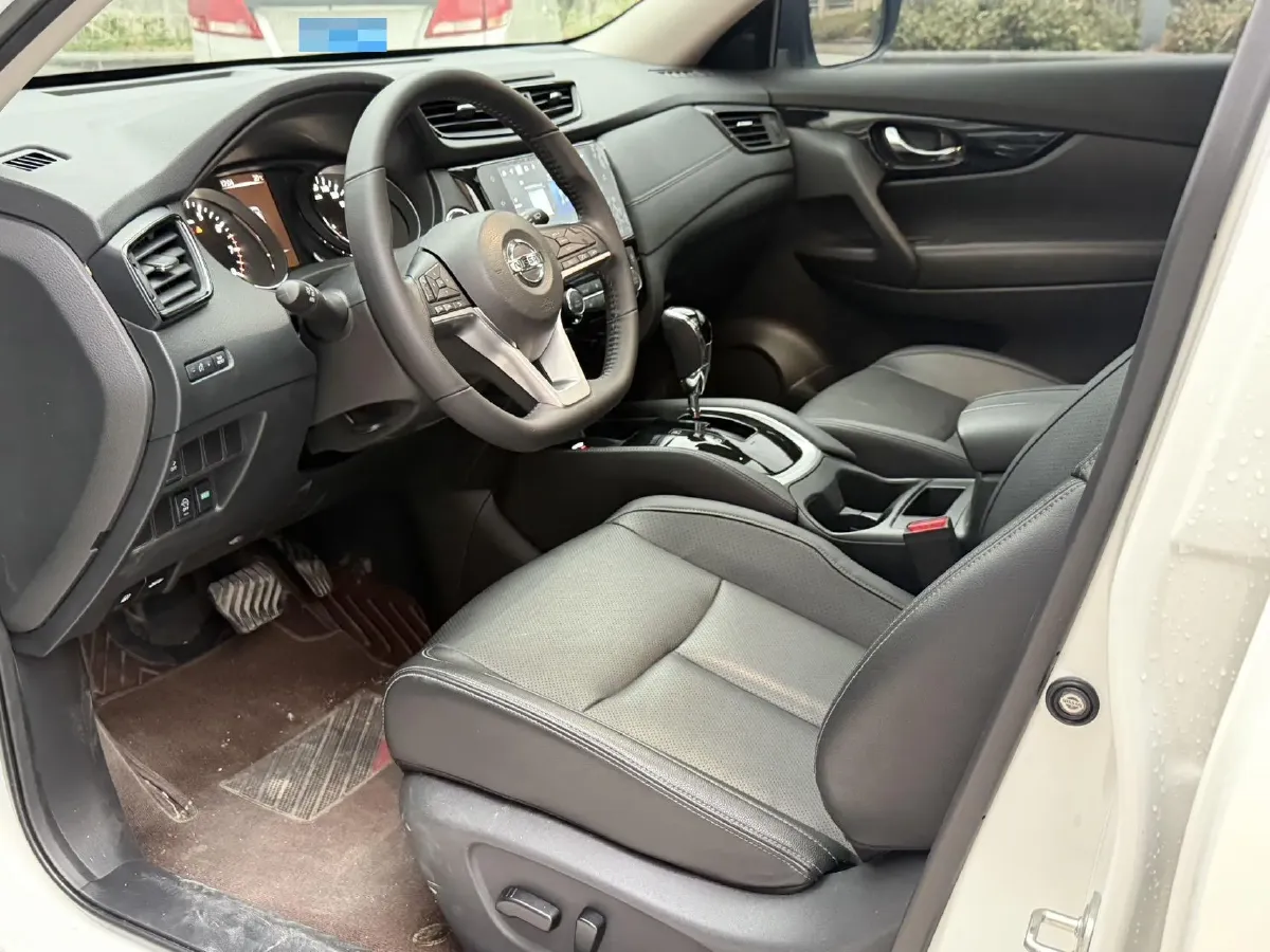 2023 Nissan X-Trail 2.0L 151HP L4 CVT,autocango,china used car exporter,china ev exporter,chinese used car exporter,chinese used ev exporter
