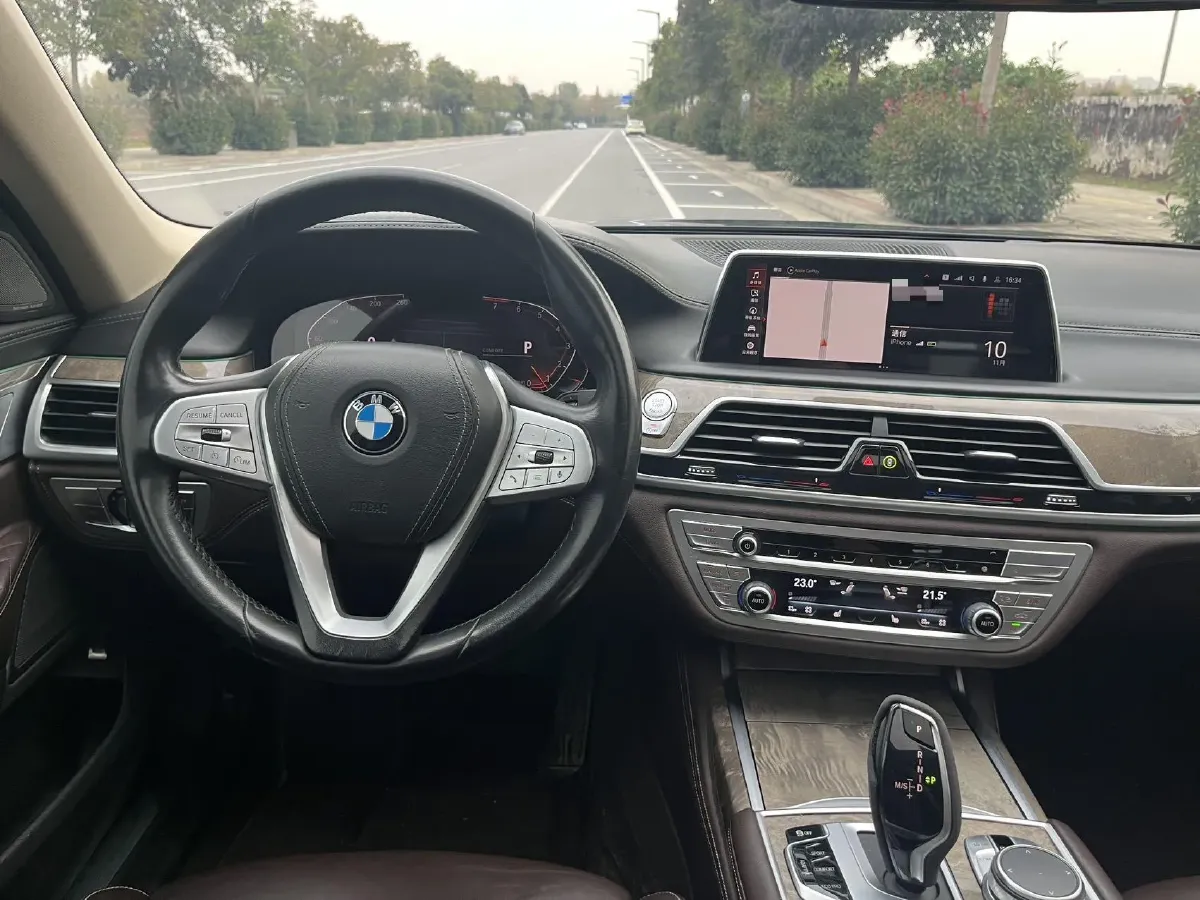 2021 BMW 7 Series 3.0T 340HP L6 8AT,autocango,china used car exporter,china ev exporter,chinese used car exporter,chinese used ev exporter