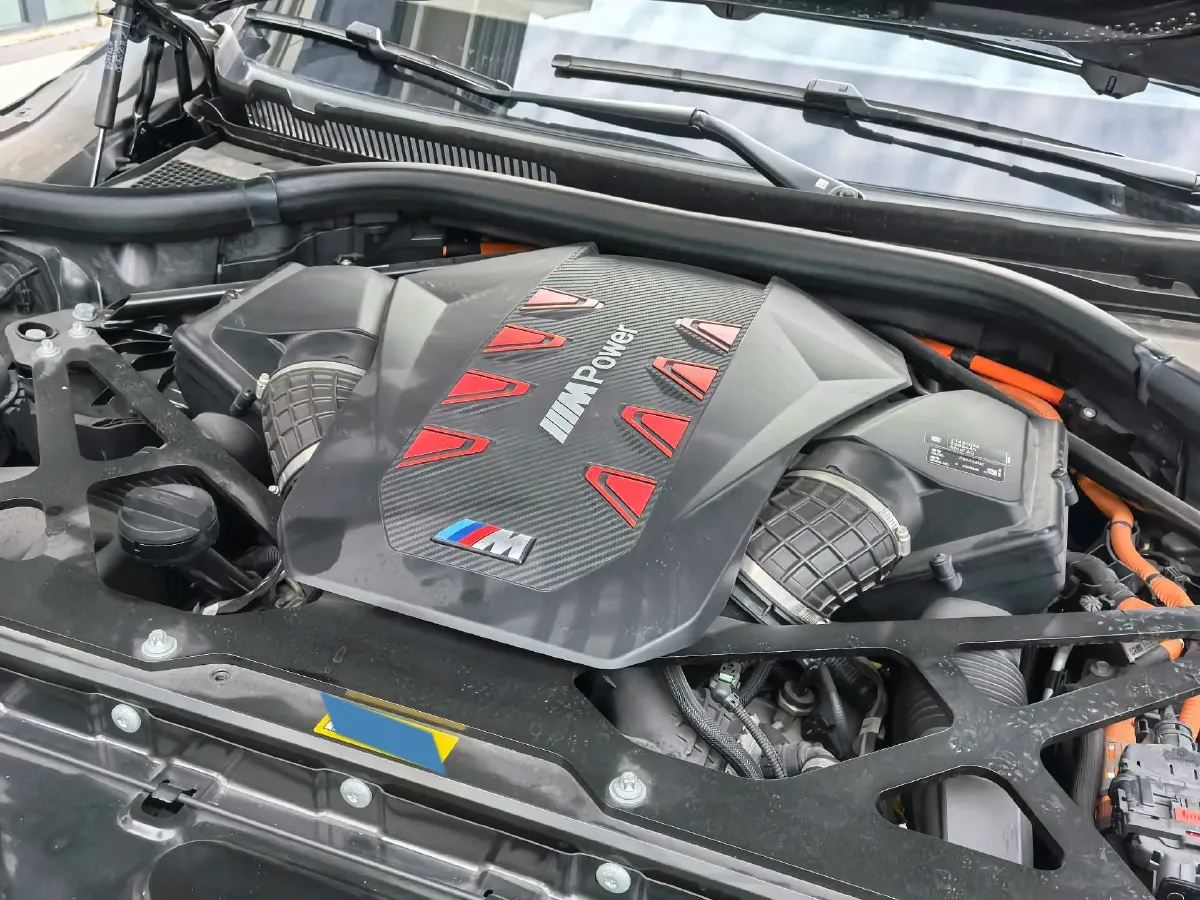 2023 BMW XM 4.4T 490HP V8 8AT PHEV 25.7KWH,autocango,china used car exporter,china ev exporter,chinese used car exporter,chinese used ev exporter