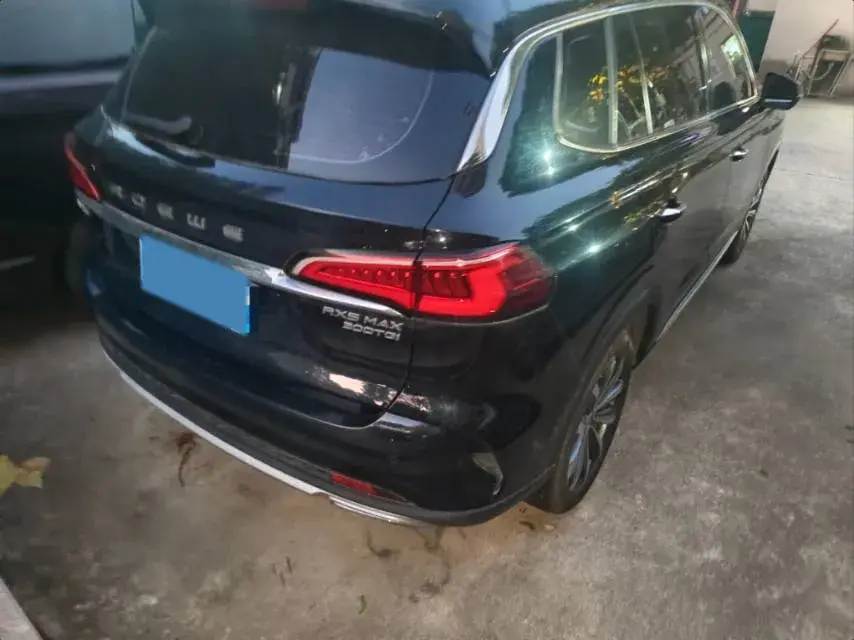 2020 ROEWE I6 thumbnail 4