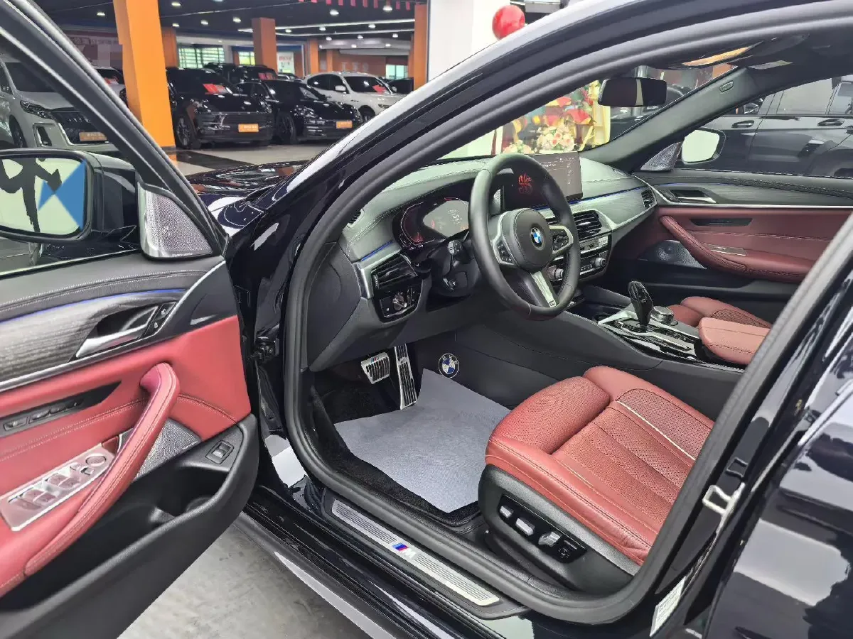 2021 BMW 5 Series 2.0T 252HP L4 8AT,autocango,china used car exporter,china ev exporter,chinese used car exporter,chinese used ev exporter