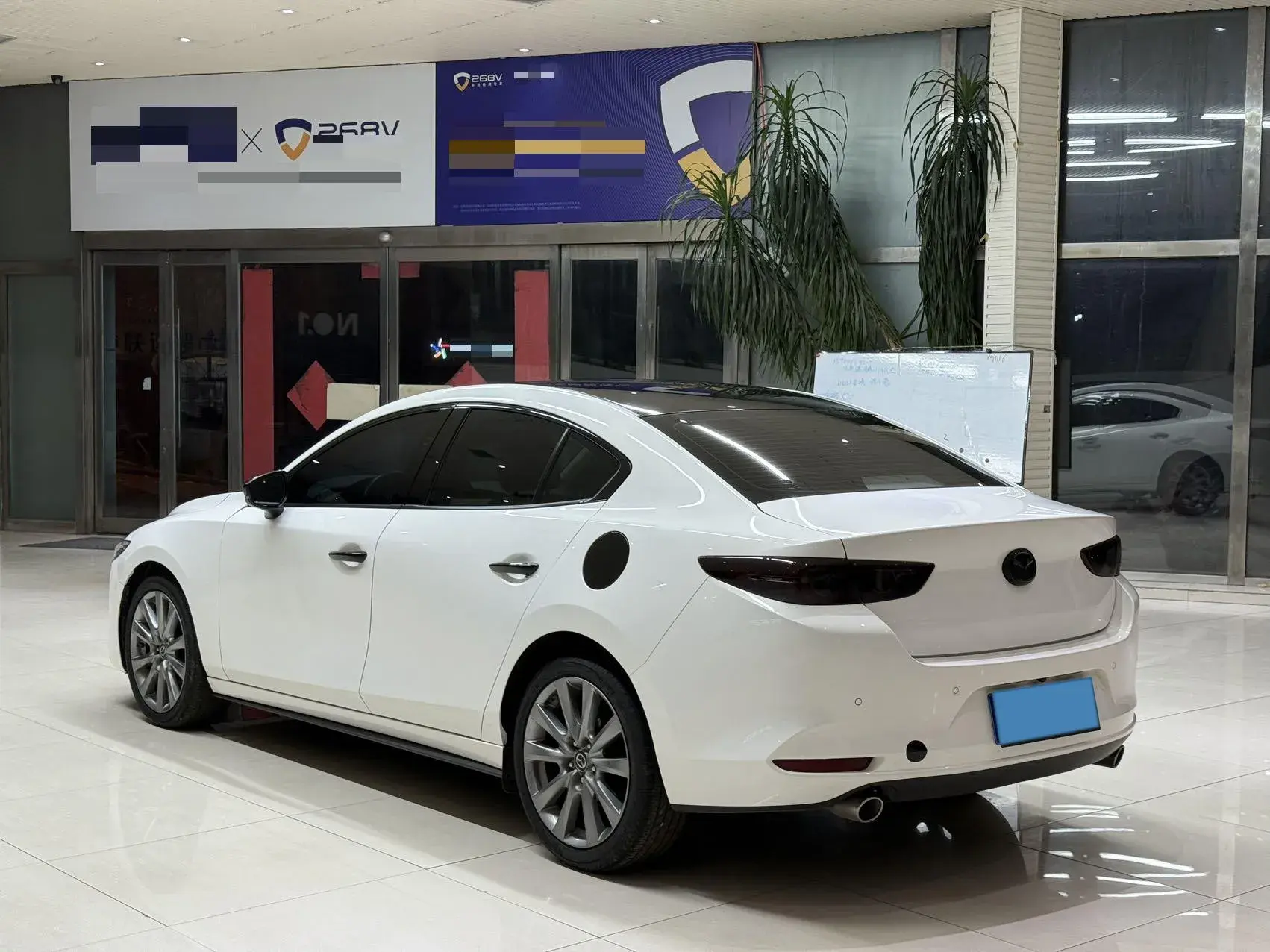 2021 MAZDA 3 thumbnail 4