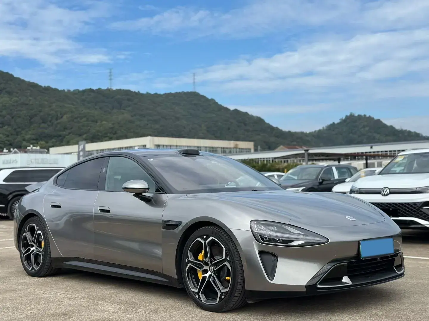 2024 MI SU7 thumbnail 2