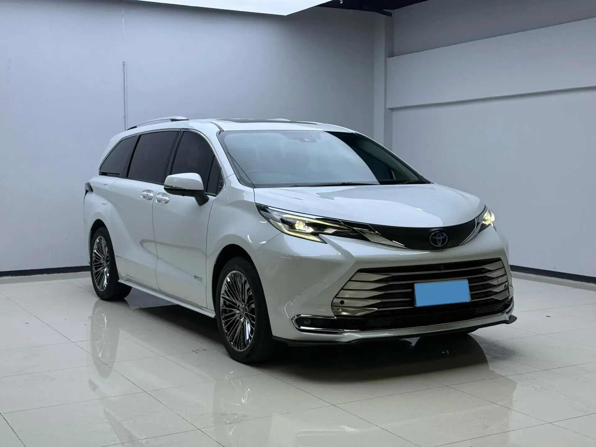 2021 TOYOTA SIENNA thumbnail 3