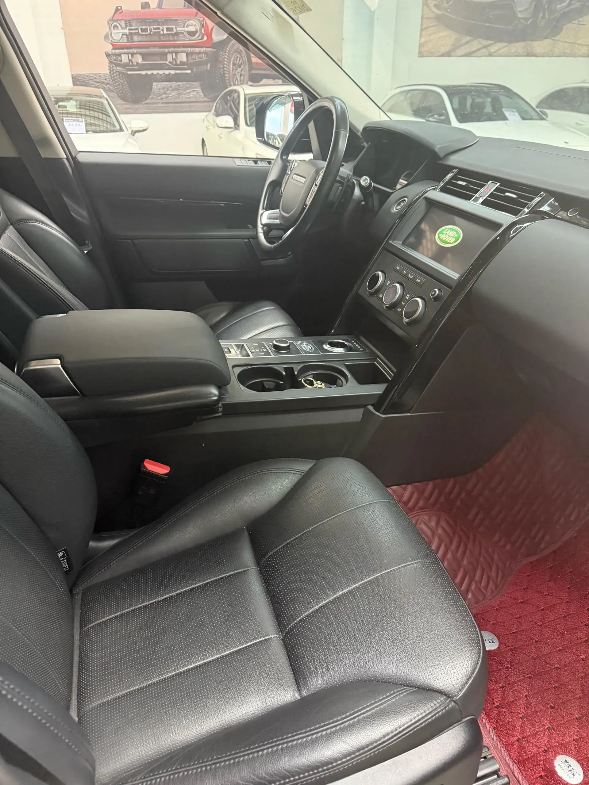 2020 LAND ROVER thumbnail 4