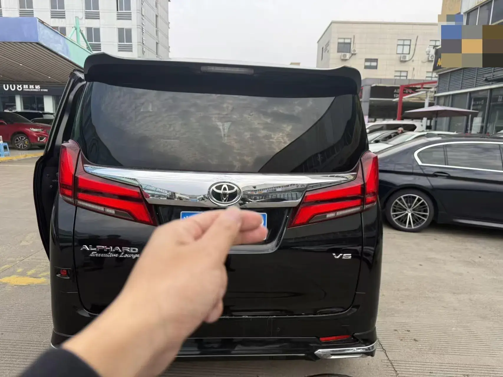 2018 TOYOTA ALPHARD thumbnail 3