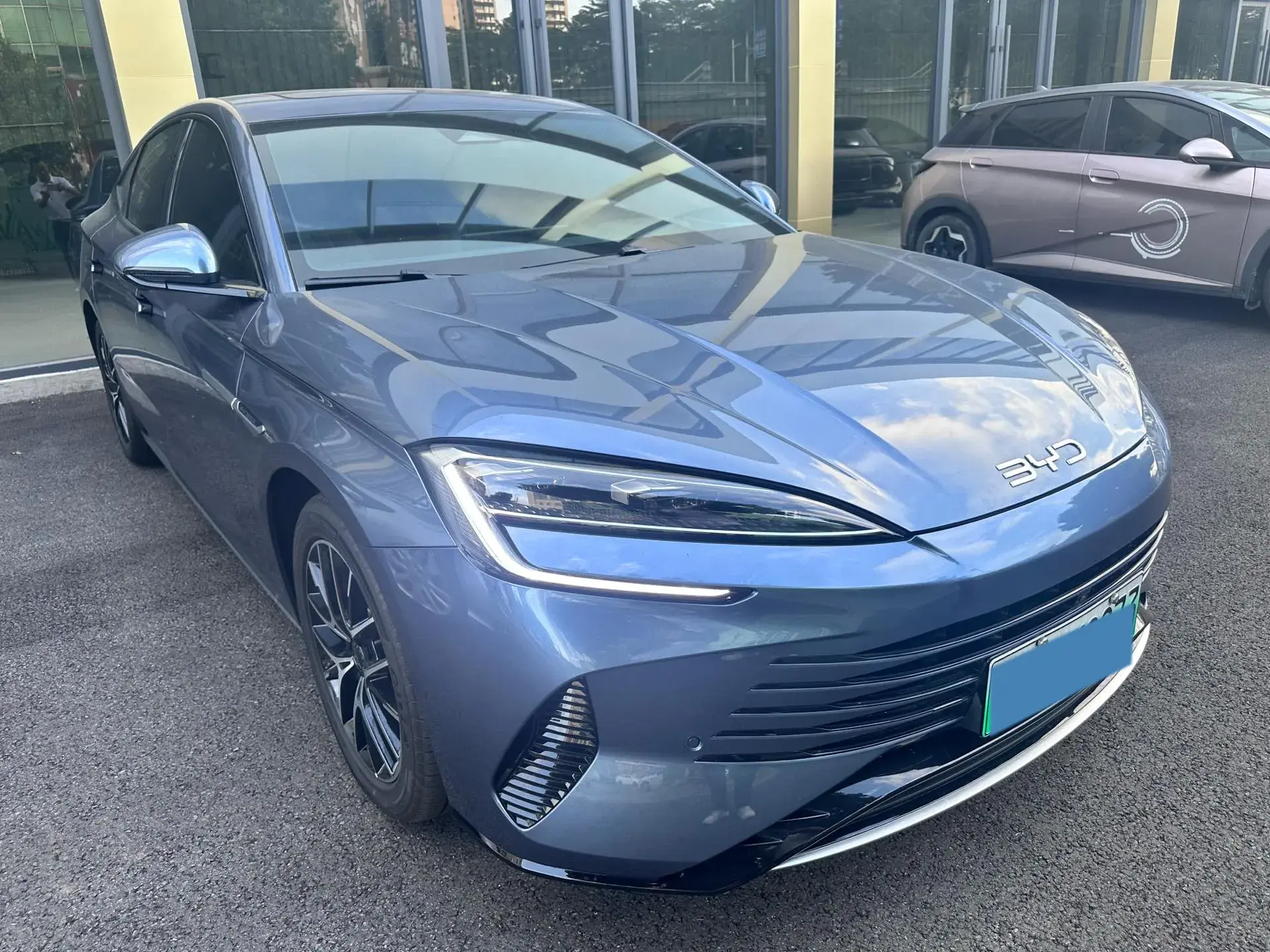 2023 BYD QIN thumbnail 3