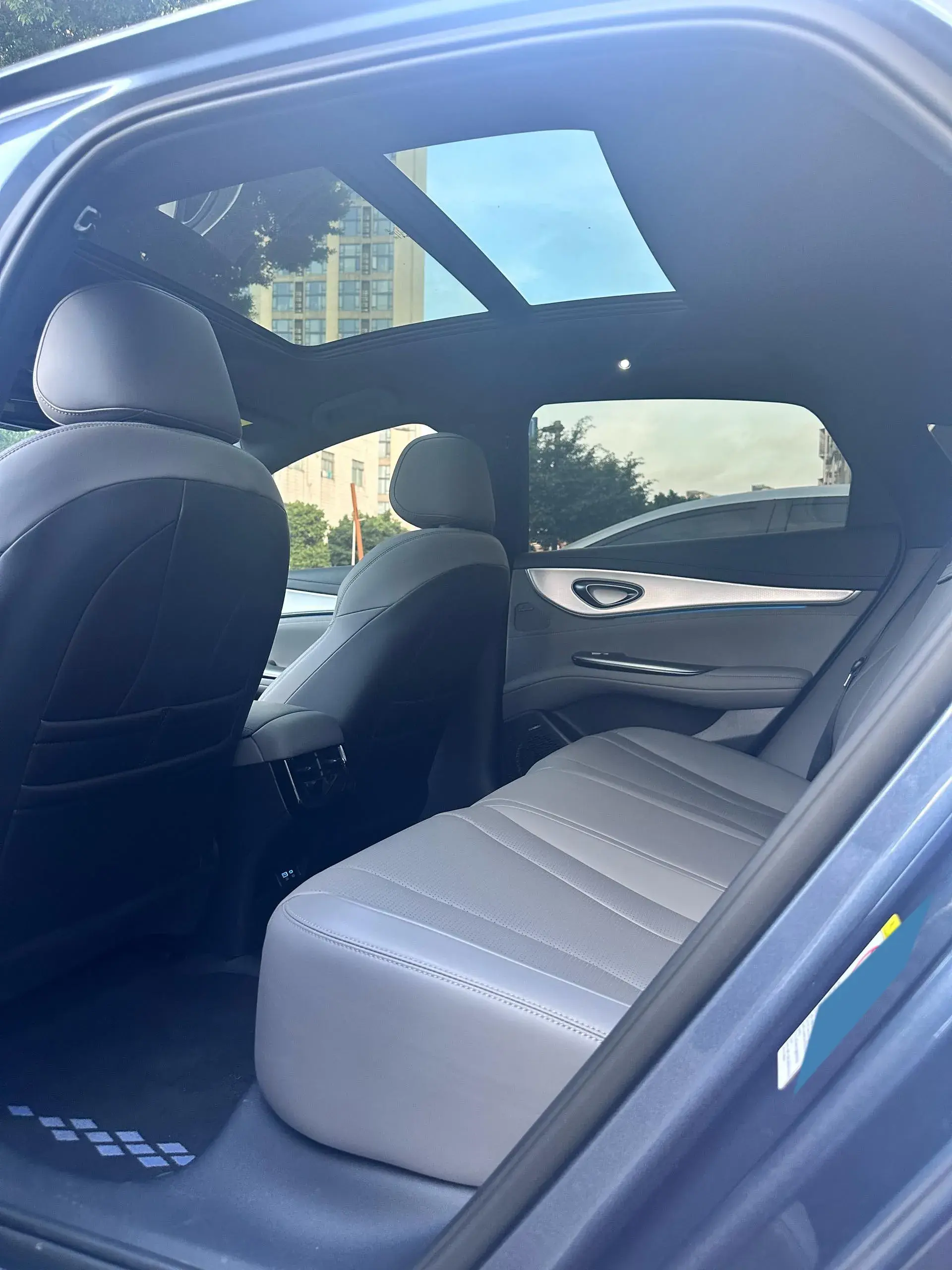 2023 BYD QIN thumbnail 4