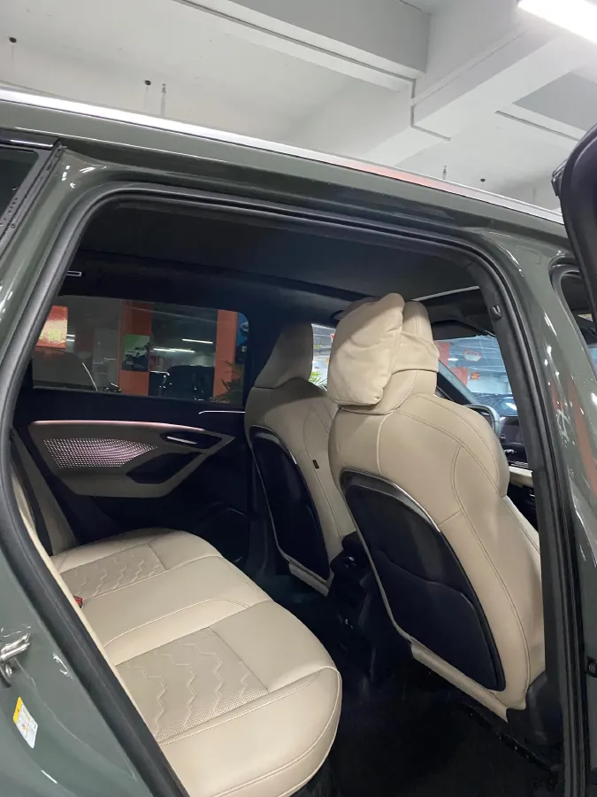 2025 Audi A6L e-tron BEV,autocango,china used car exporter,china ev exporter,chinese used car exporter,chinese used ev exporter