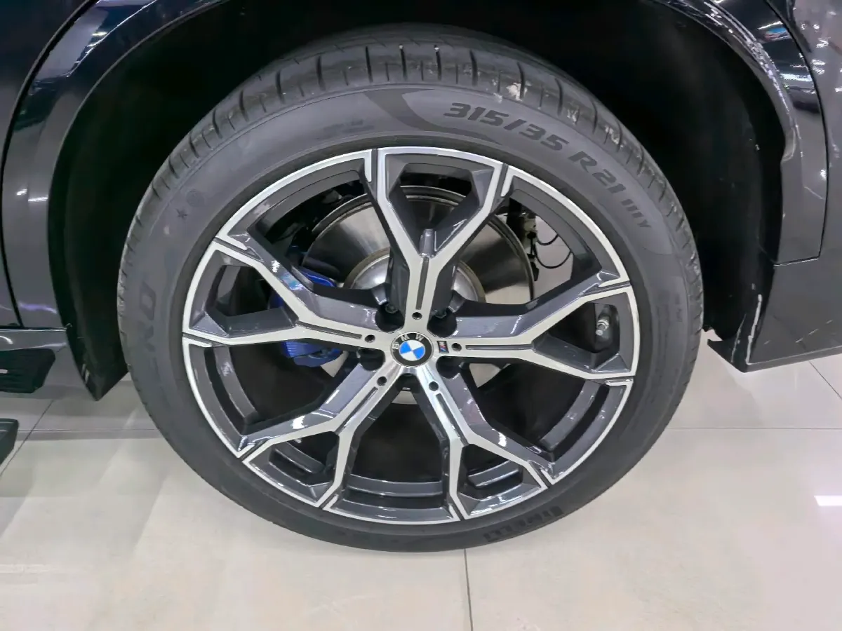 2022 BMW X5 3.0T 333HP L6 8AT,autocango,china used car exporter,china ev exporter,chinese used car exporter,chinese used ev exporter