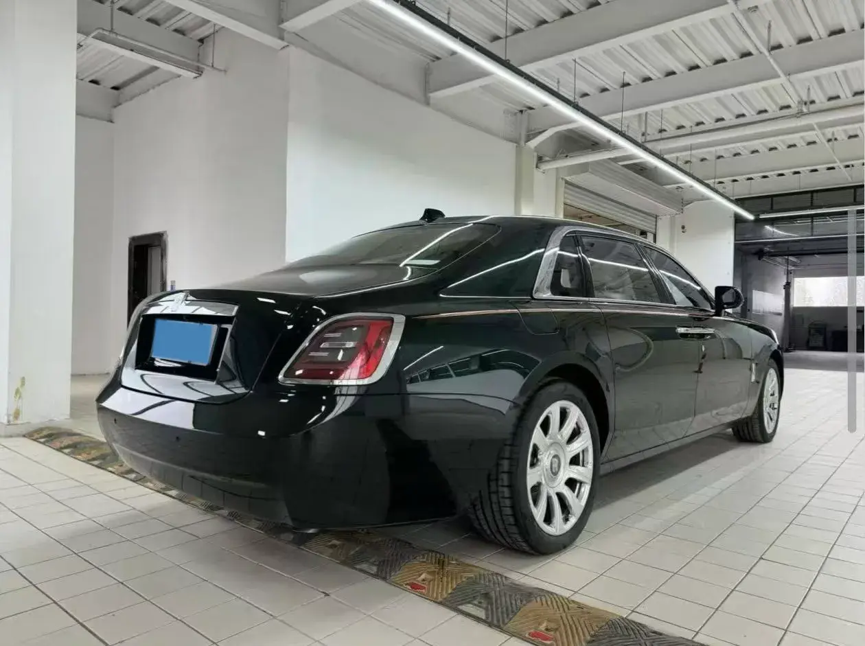 2021 ROLLS-ROYCE GHOST thumbnail 3