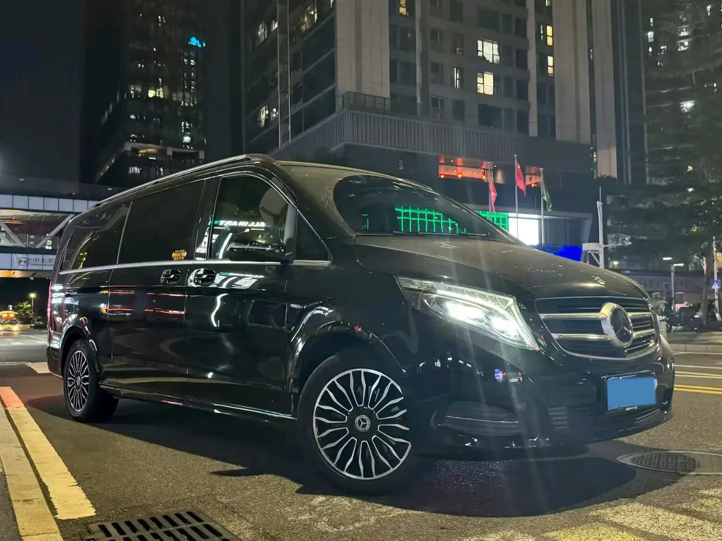 2018 MERCEDES-BENZ V thumbnail 3