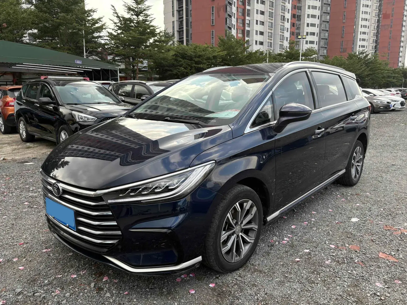 2021 BYD SONG view 1