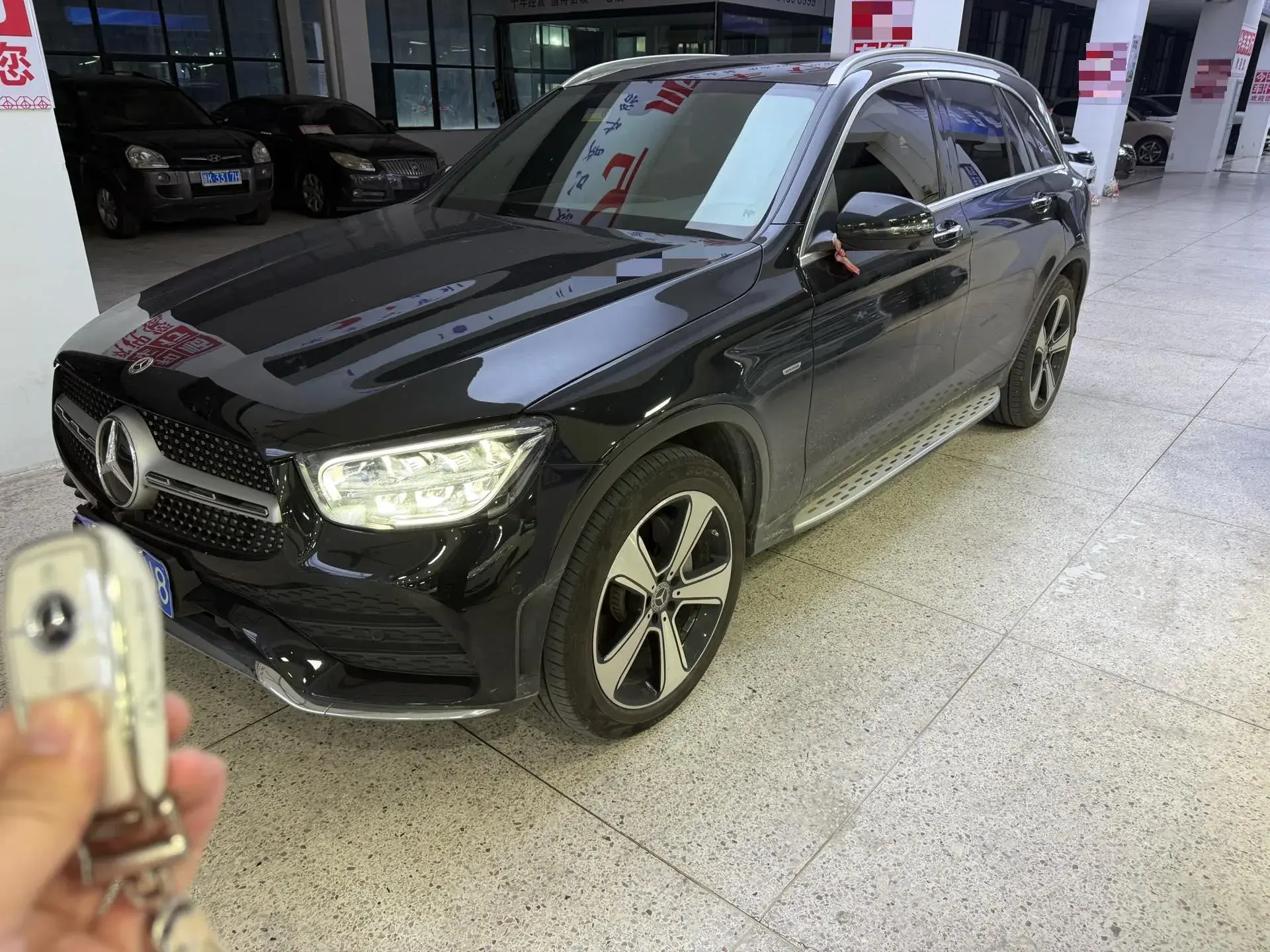 2022 MERCEDES-BENZ GLC view 1