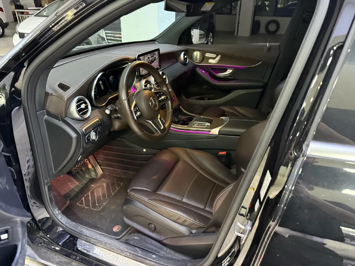 2022 Mercedes-Benz GLC Class 2.0T 258HP L4 9AT,autocango,china used car exporter,china ev exporter,chinese used car exporter,chinese used ev exporter