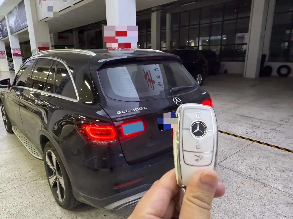 2022 Mercedes-Benz GLC Class 2.0T 258HP L4 9AT,autocango,china used car exporter,china ev exporter,chinese used car exporter,chinese used ev exporter